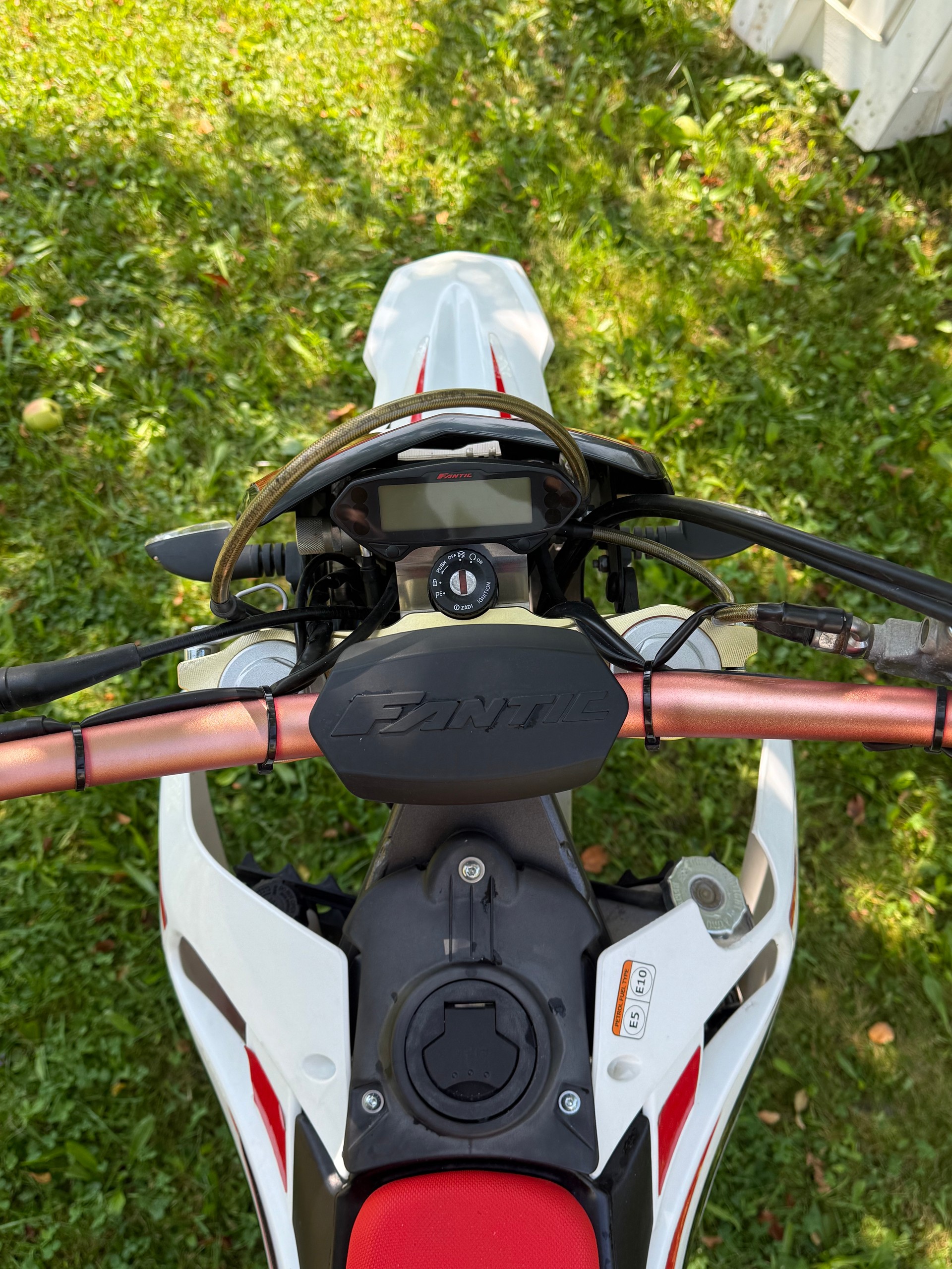 FANTIC XMF 125 Motard-image-9