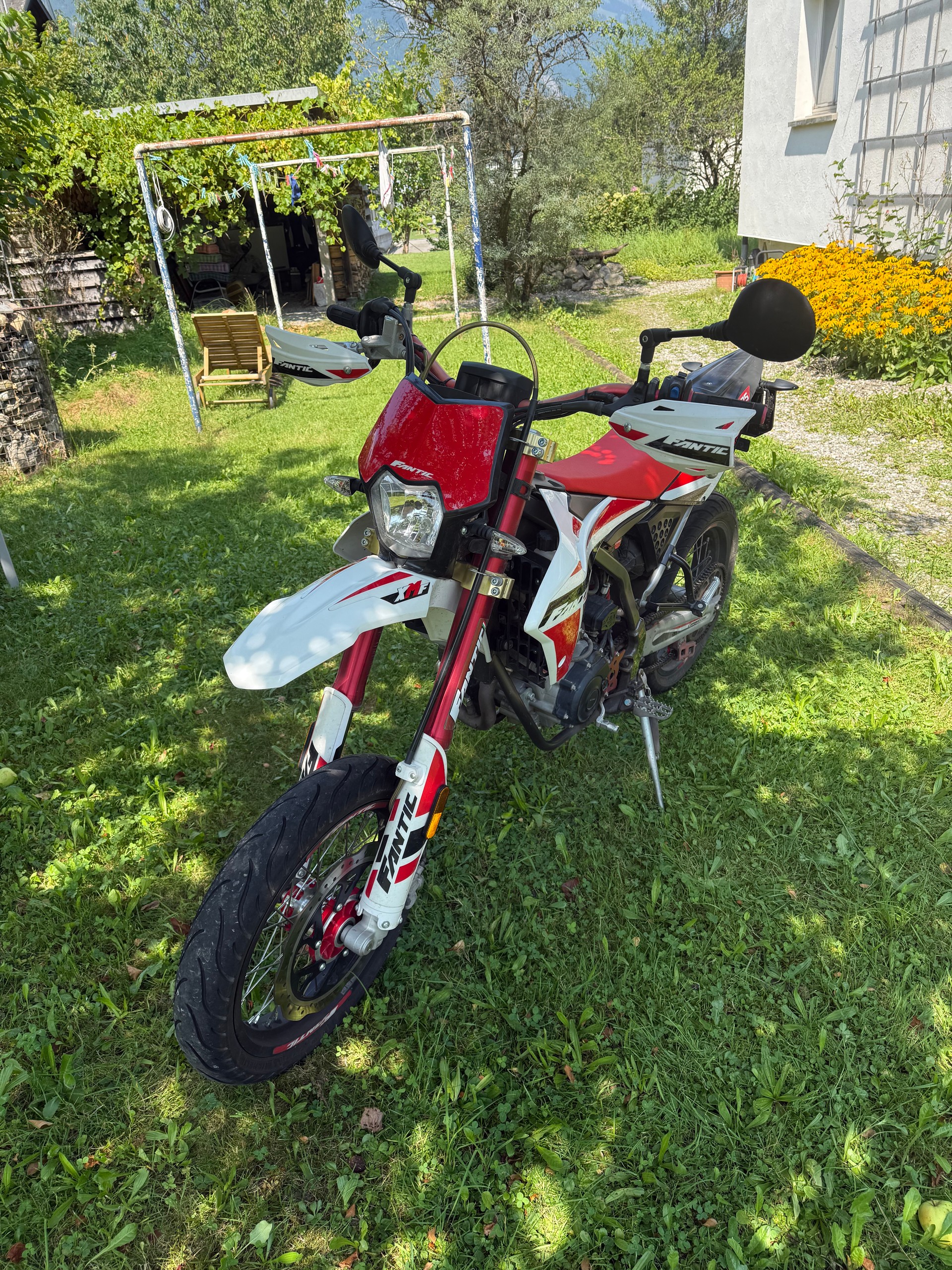 FANTIC XMF 125 Motard-image-3