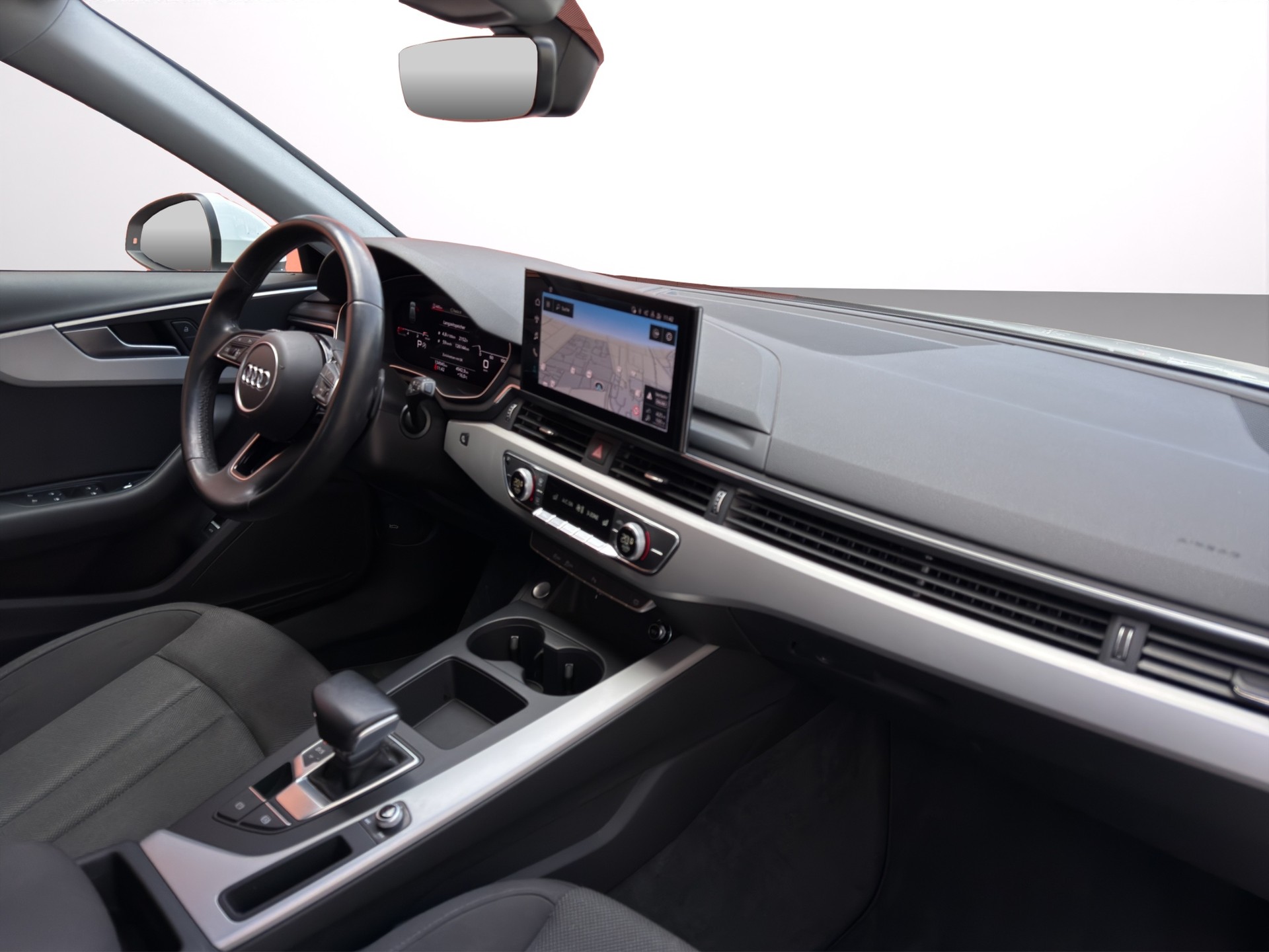 AUDI A4 Avant 35 TDI Attraction S-tronic-image-13