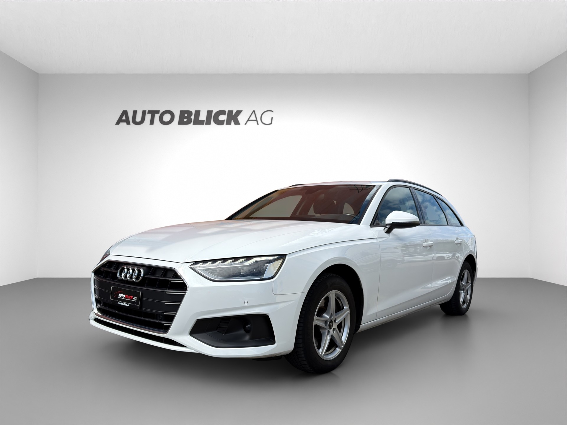 AUDI A4 Avant 35 TDI Attraction S-tronic