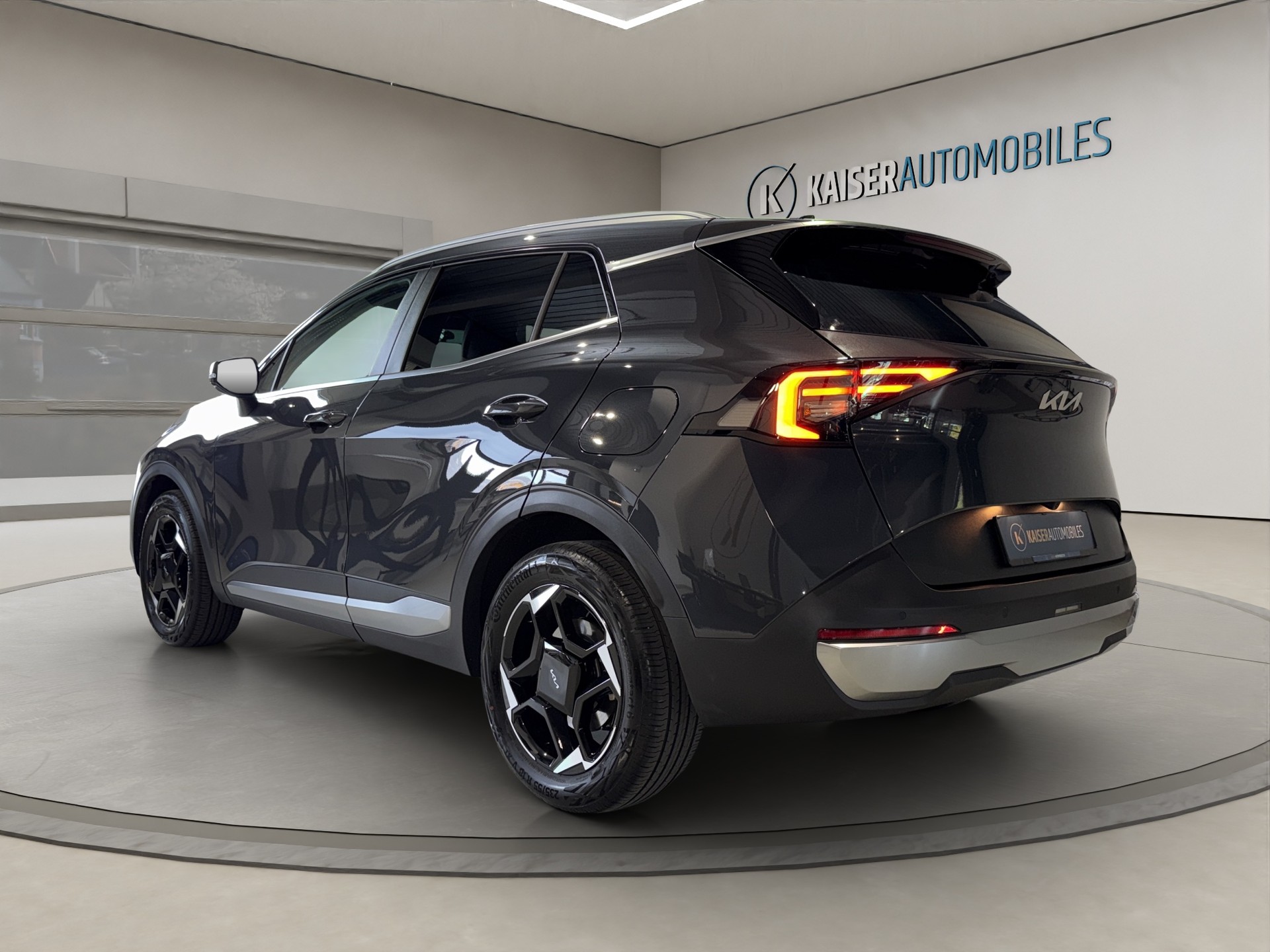 KIA New Sportage 1.6T-GDi HEV Power Edition 239 CV 4x4 Automatic Modèle 2026 Véhicule CH-showroom-element-1