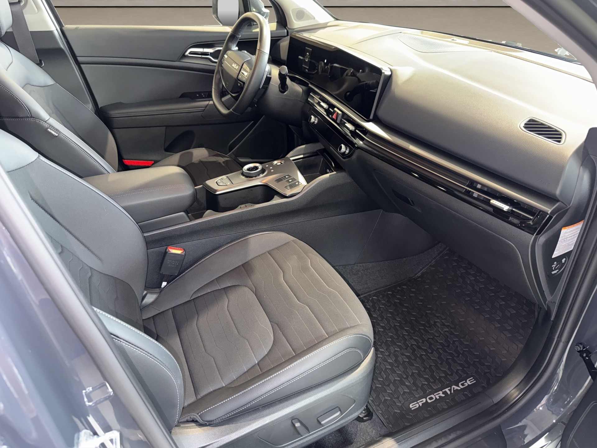 KIA New Sportage 1.6T-GDi HEV Power Edition 239 CV 4x4 Automatic Modèle 2026 Véhicule CH-image-24