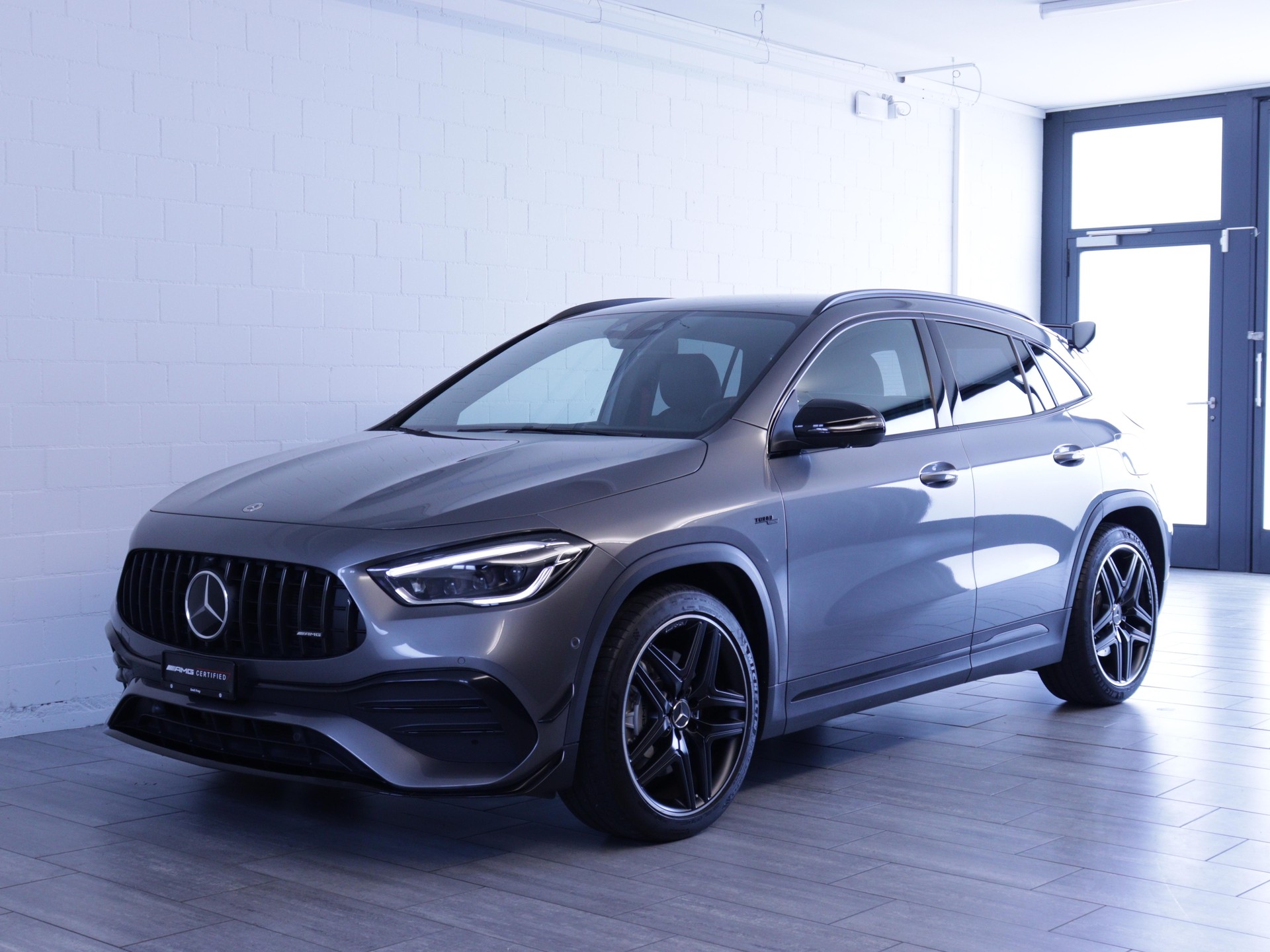 MERCEDES-BENZ GLA 35 AMG 4matic