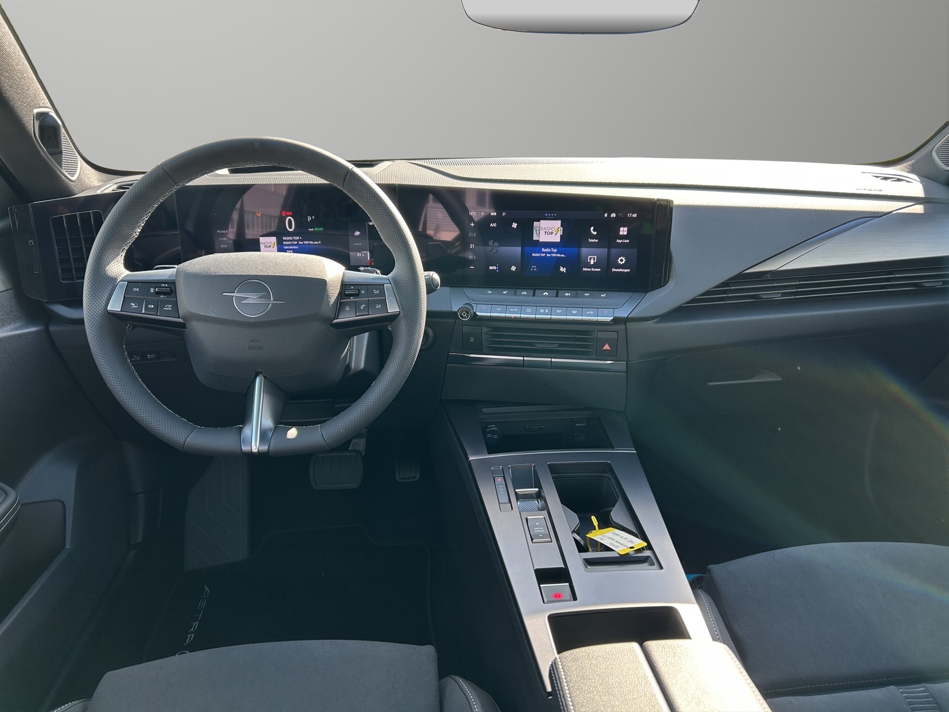 OPEL Astra-e Sports Tourer Ultimate-image-7