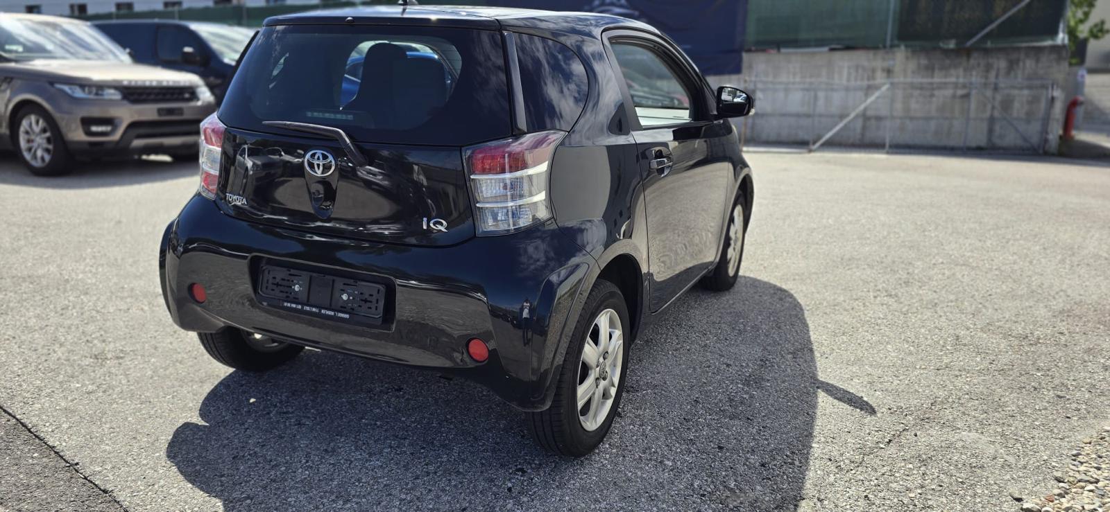 TOYOTA iQ 1.0 VVT-i Linea Terra-image-4