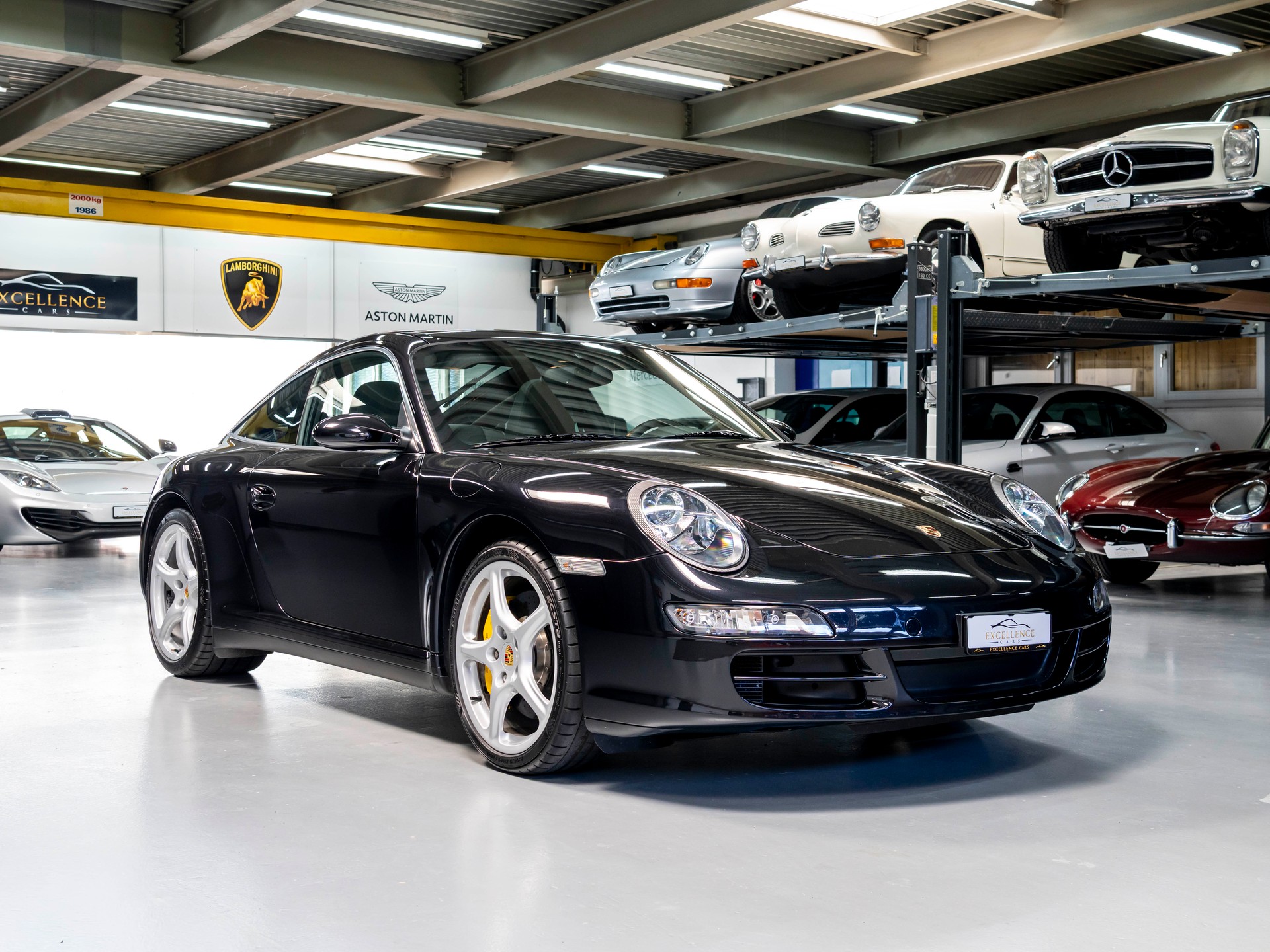 PORSCHE 911 Targa 4-showroom-element-2