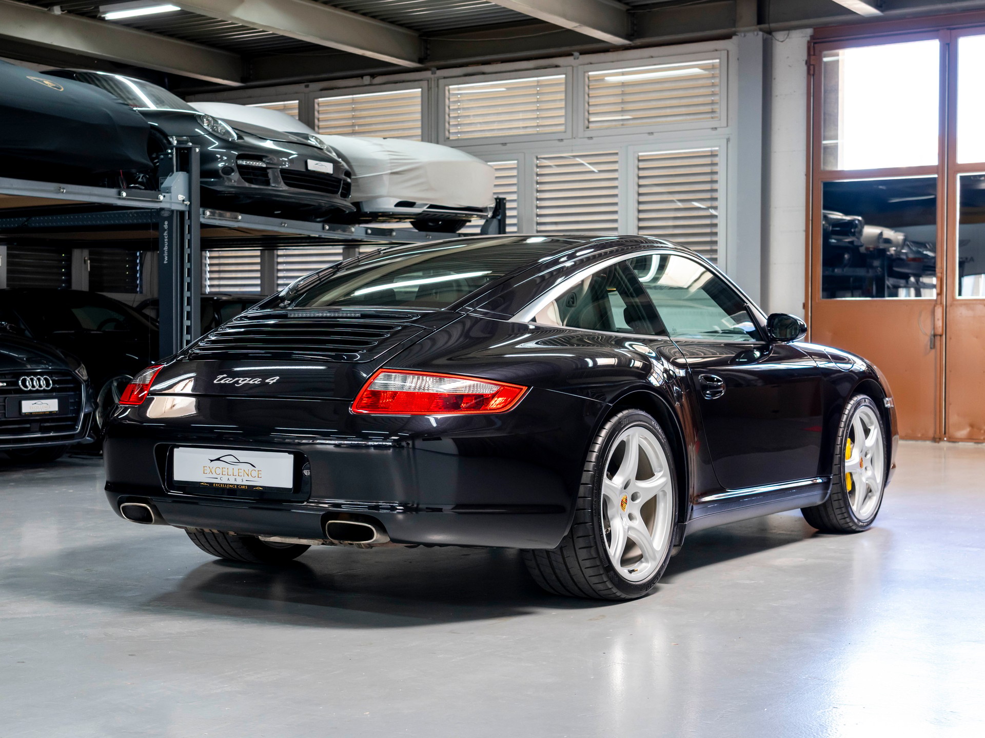 PORSCHE 911 Targa 4-image-5