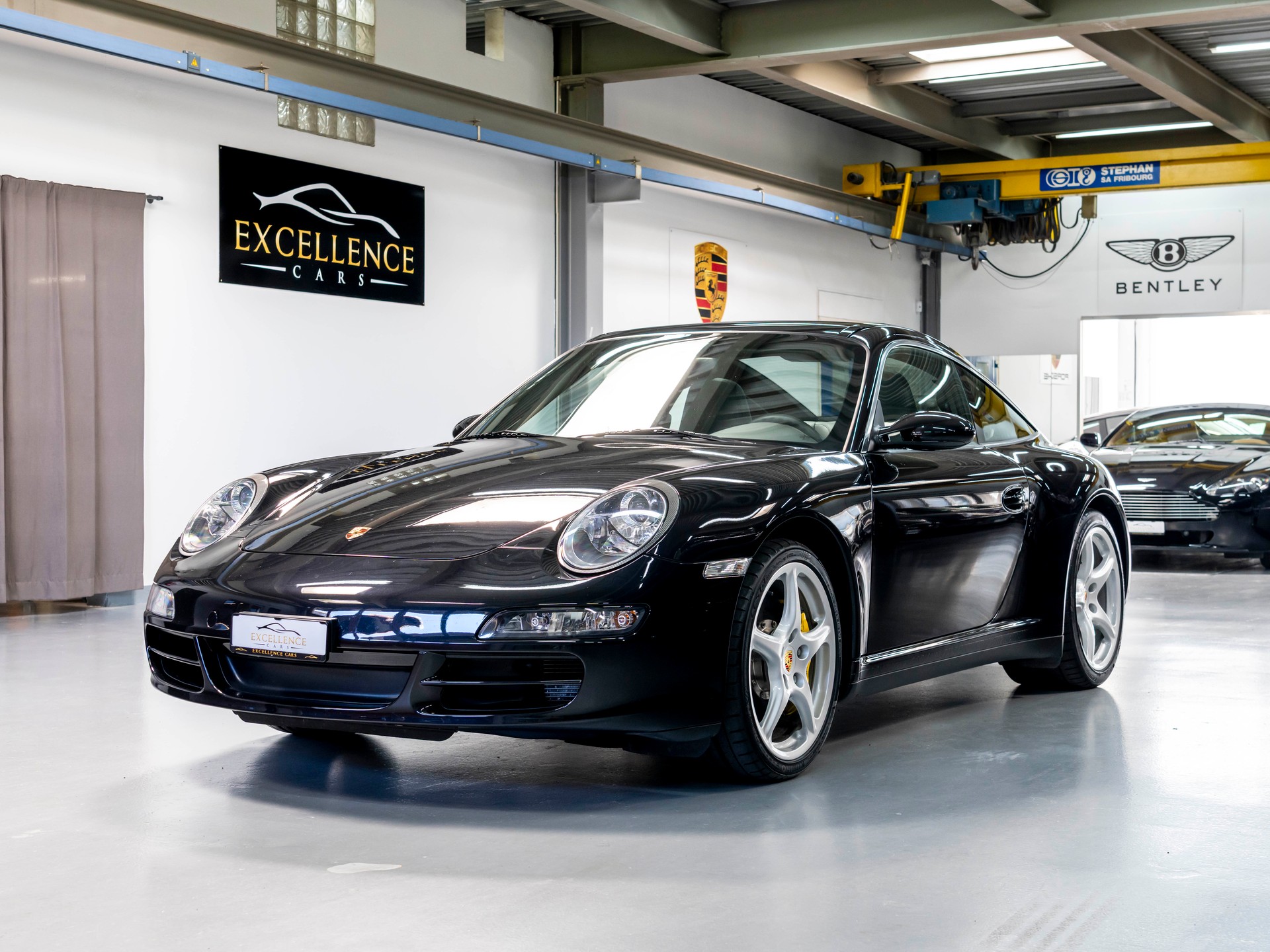PORSCHE 911 Targa 4