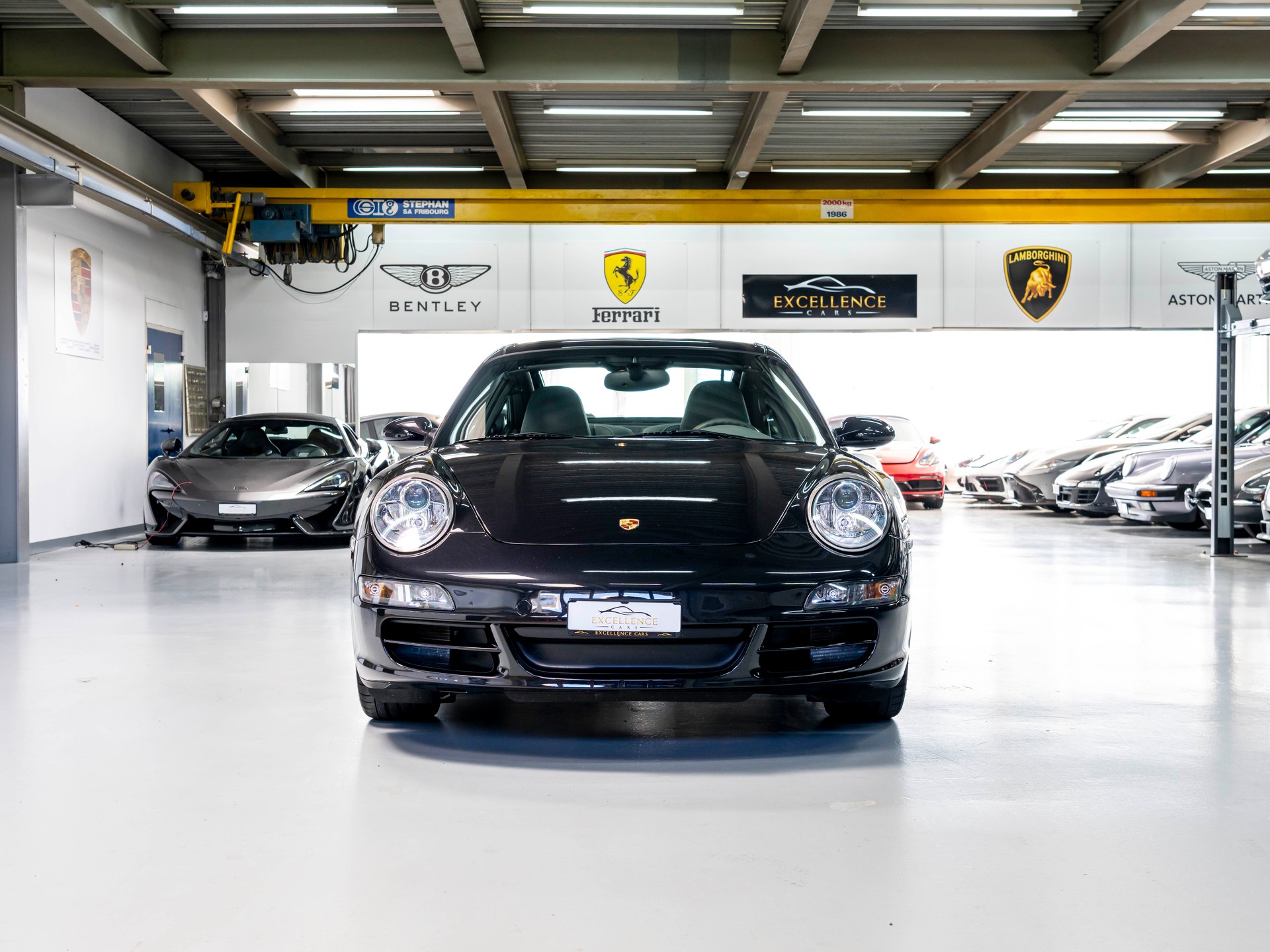 PORSCHE 911 Targa 4-showroom-element-1