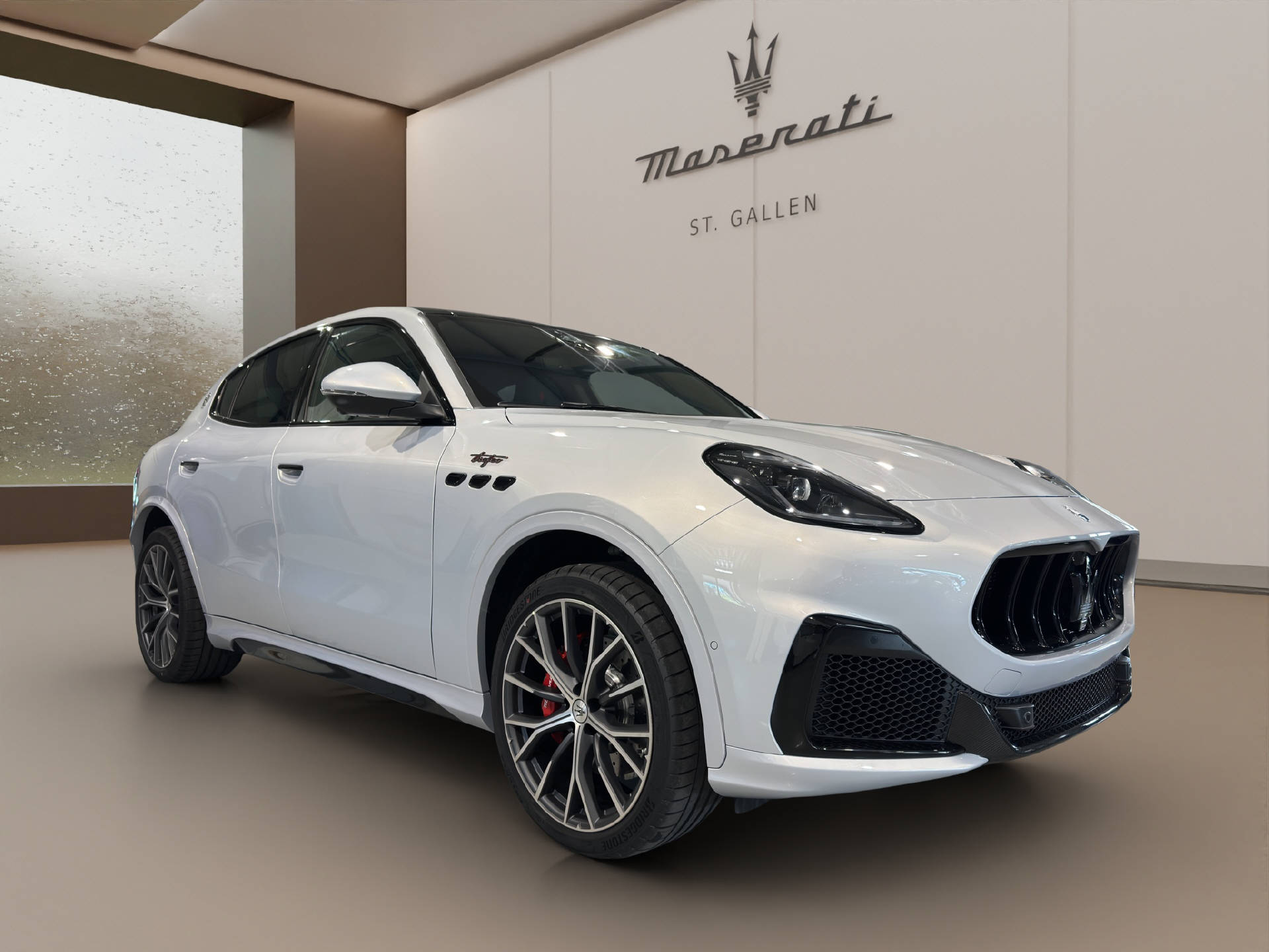 MASERATI Grecale 3.0 V6 Trofeo-showroom-element-2