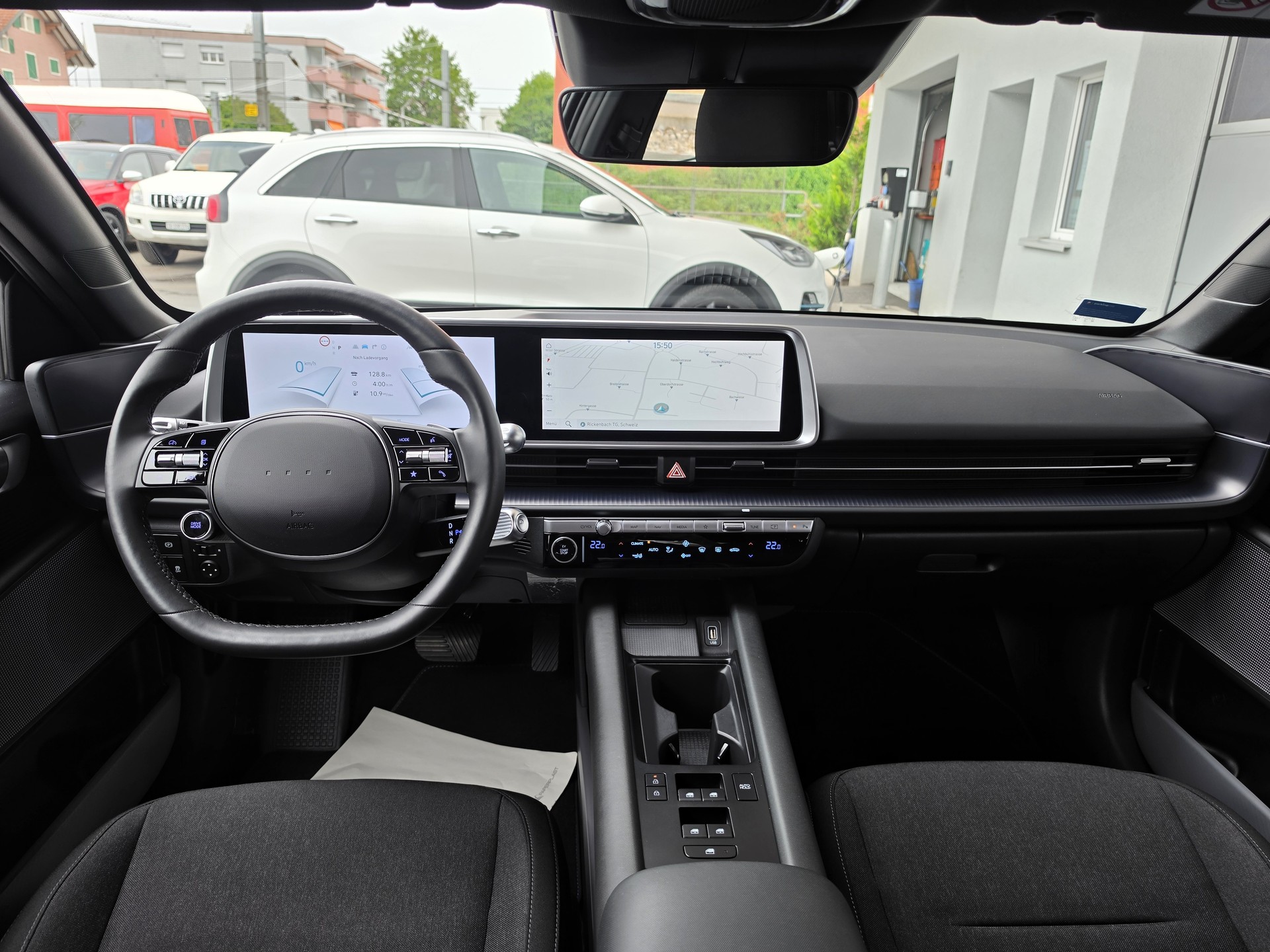 HYUNDAI Ioniq 6 77kWh Launch Edition 2WD-image-5