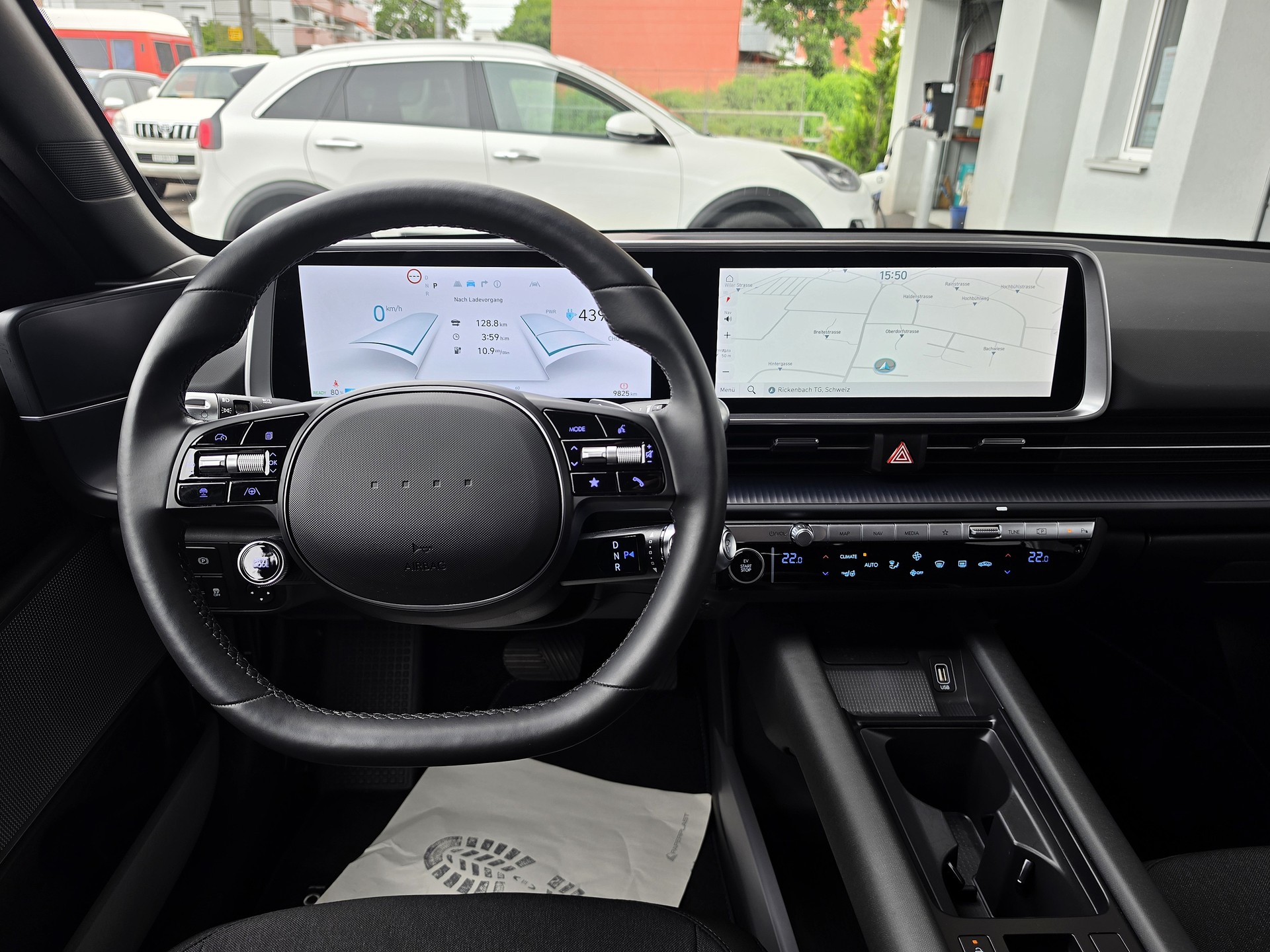 HYUNDAI Ioniq 6 77kWh Launch Edition 2WD-image-11