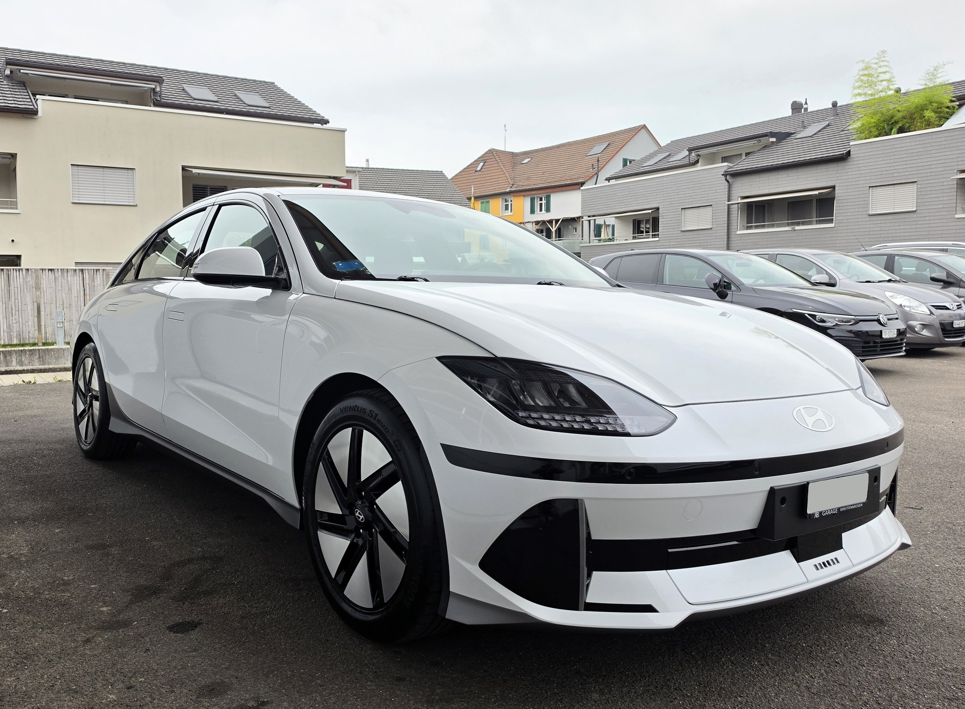 HYUNDAI Ioniq 6 77kWh Launch Edition 2WD-image-8