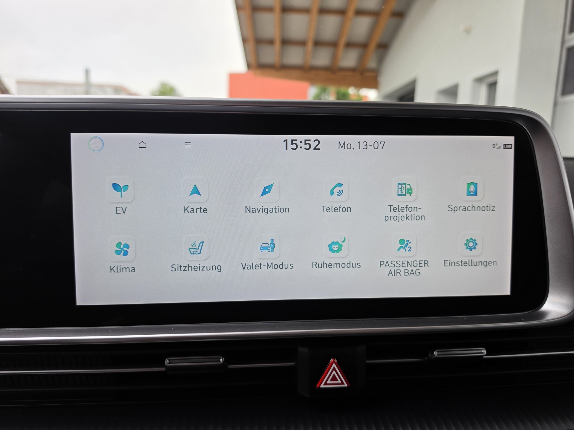 HYUNDAI Ioniq 6 77kWh Launch Edition 2WD-image-16