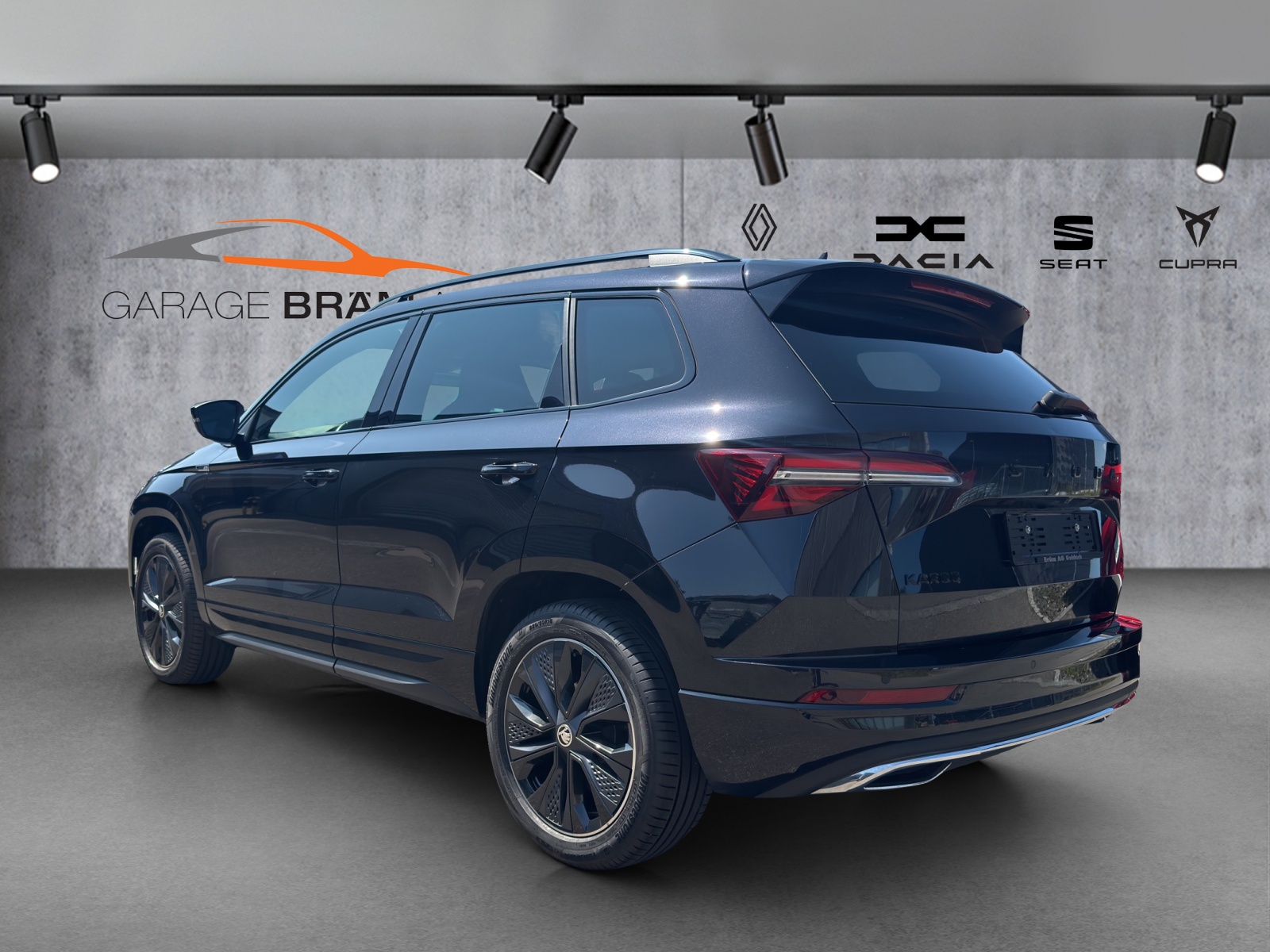 SKODA Karoq 2.0 TDI CR Sport Line 4x4 DSG-showroom-element-3