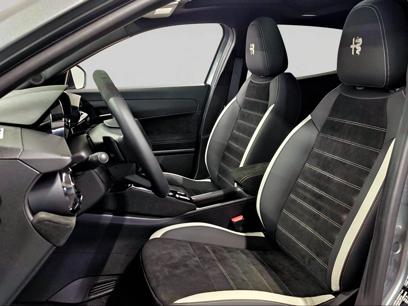 ALFA ROMEO Junior 1.2 48V Hybrid Sport Speciale-image-6