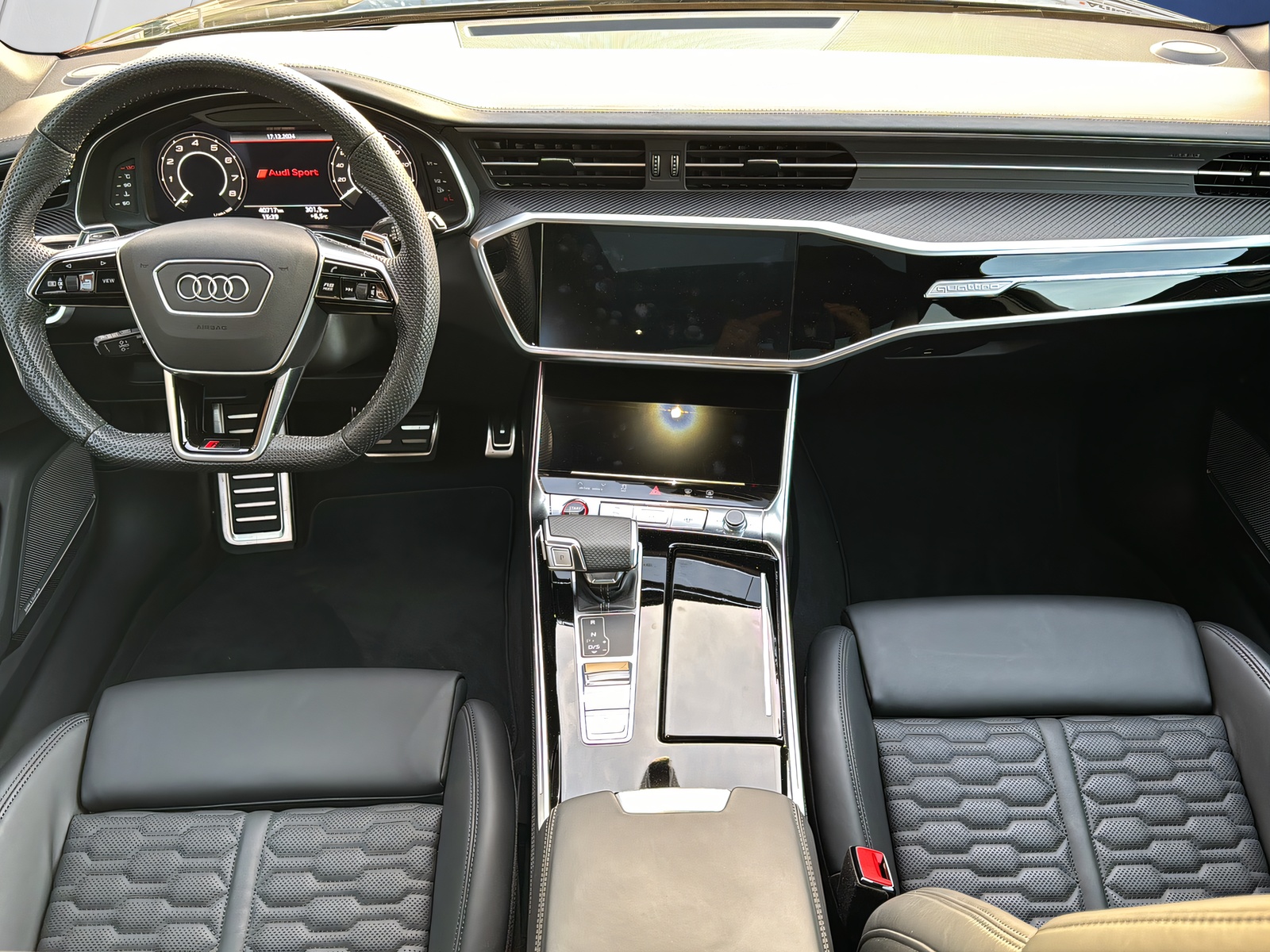 AUDI RS6 Avant 4.0 TFSI V8 quattro-image-11