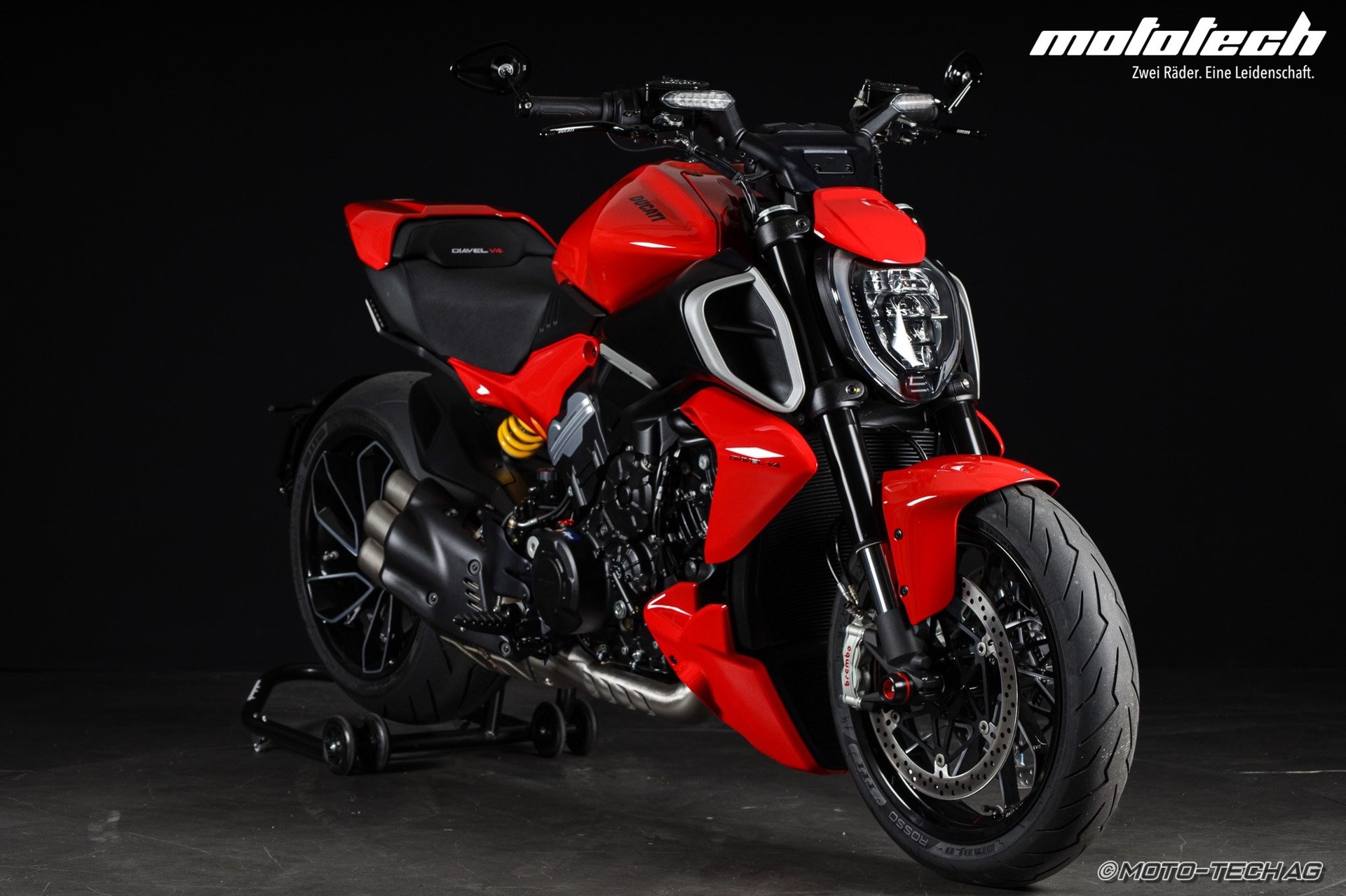 DUCATI Diavel V4-image-0