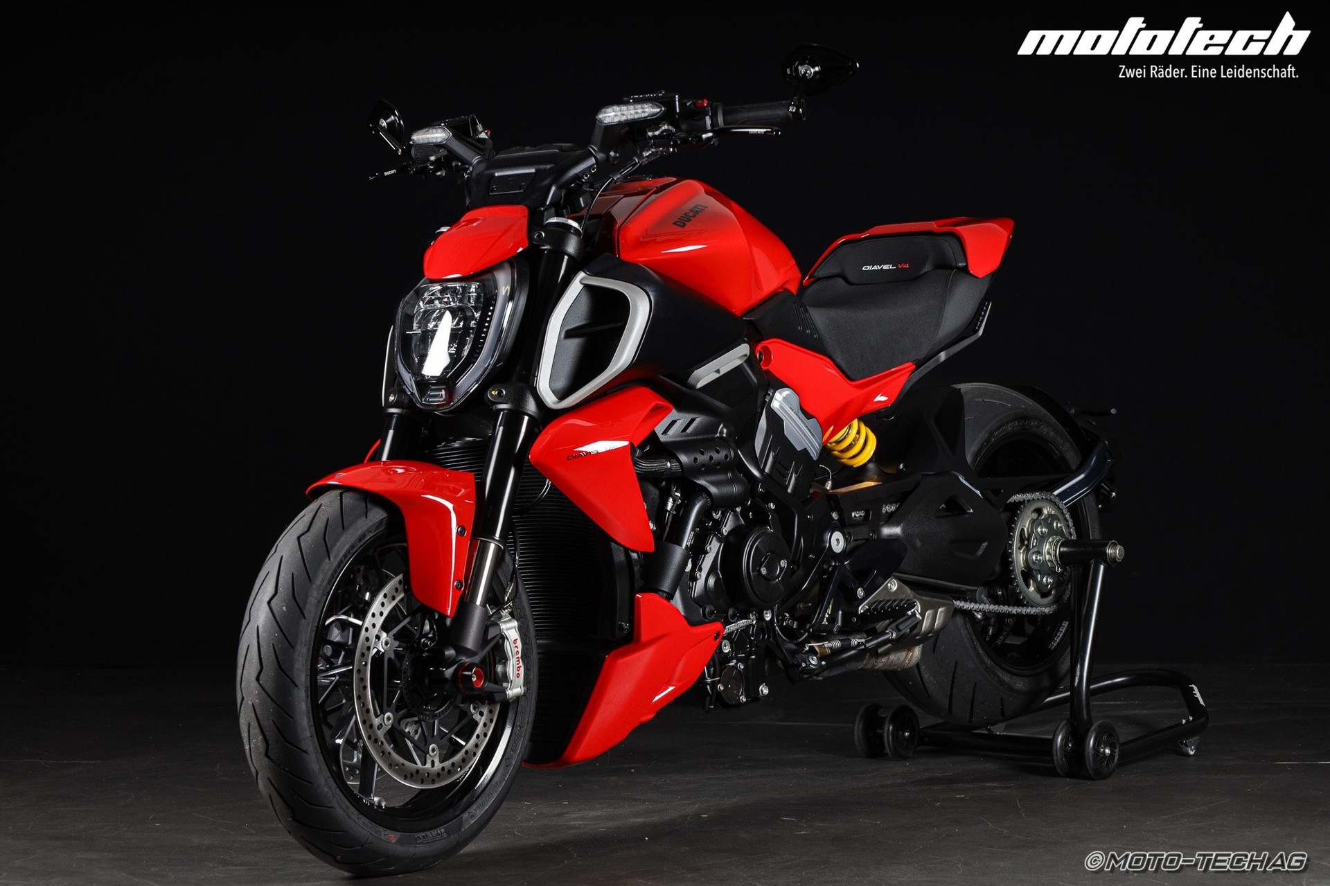 DUCATI Diavel V4-image-5
