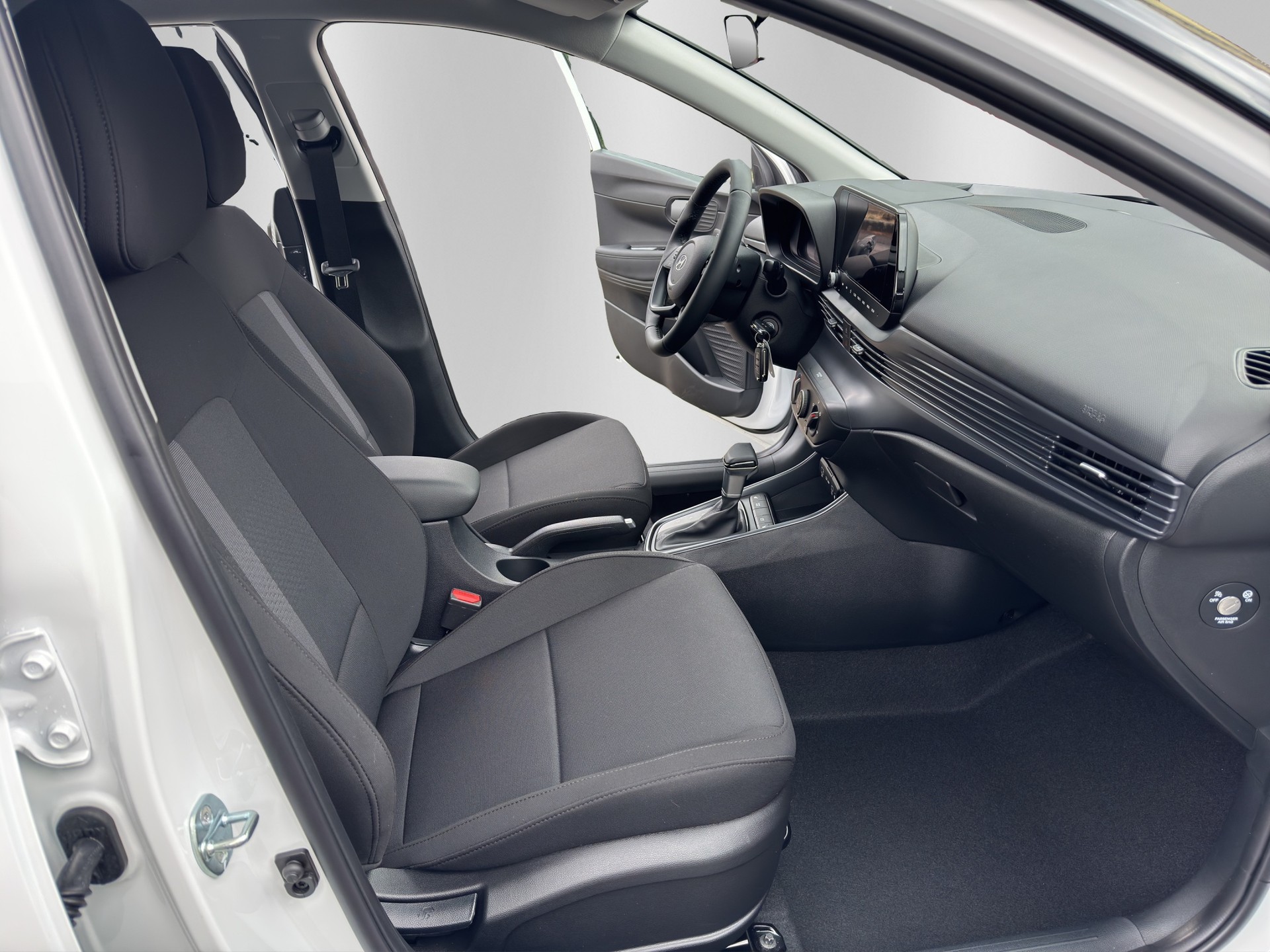 HYUNDAI i20 1.0 T-GDi Amplia DCT-image-12