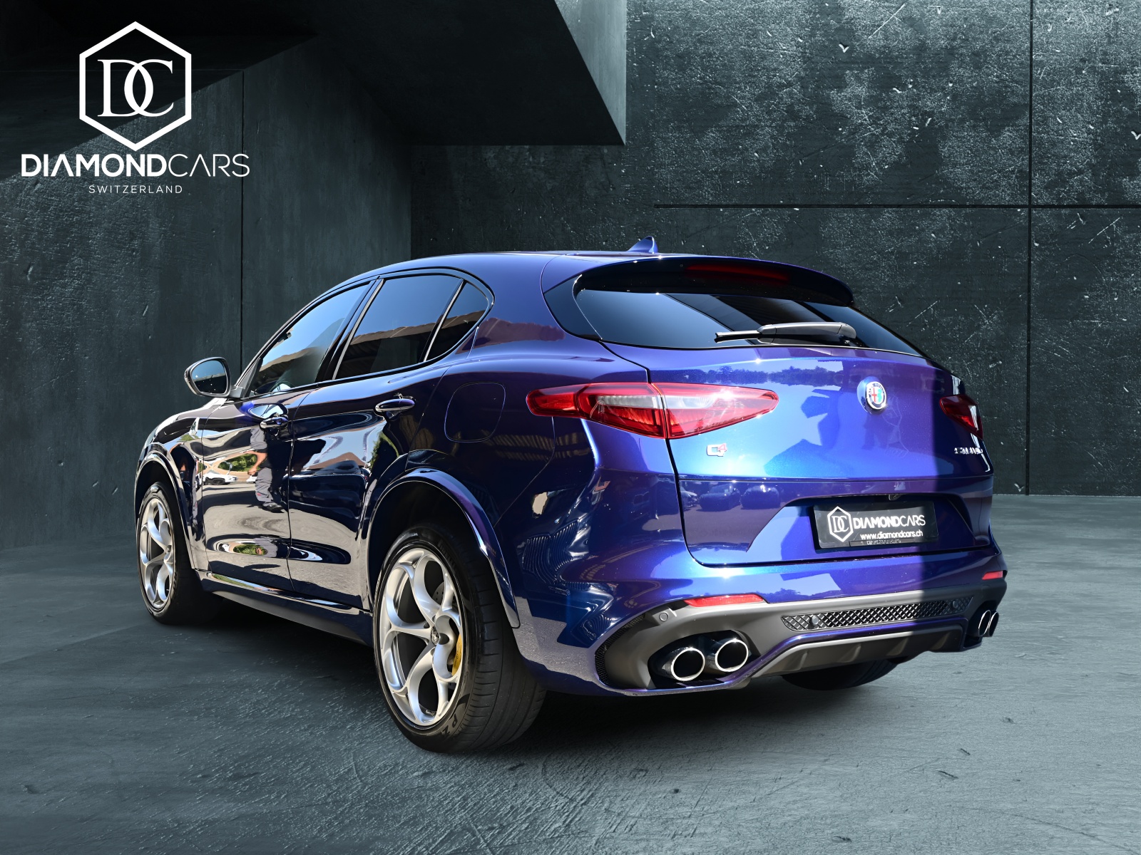 ALFA ROMEO Stelvio 2.9 V6 Biturbo Q4 Quadrifoglio *Montecarlo Blau*-image-4