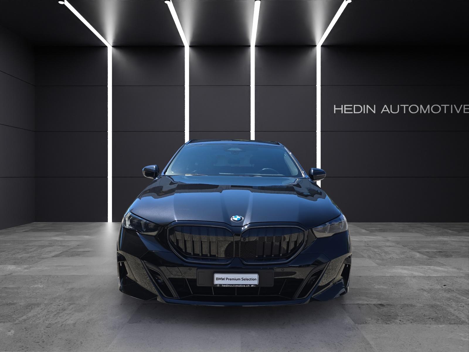 BMW 540d xDrive Touring-showroom-element-3
