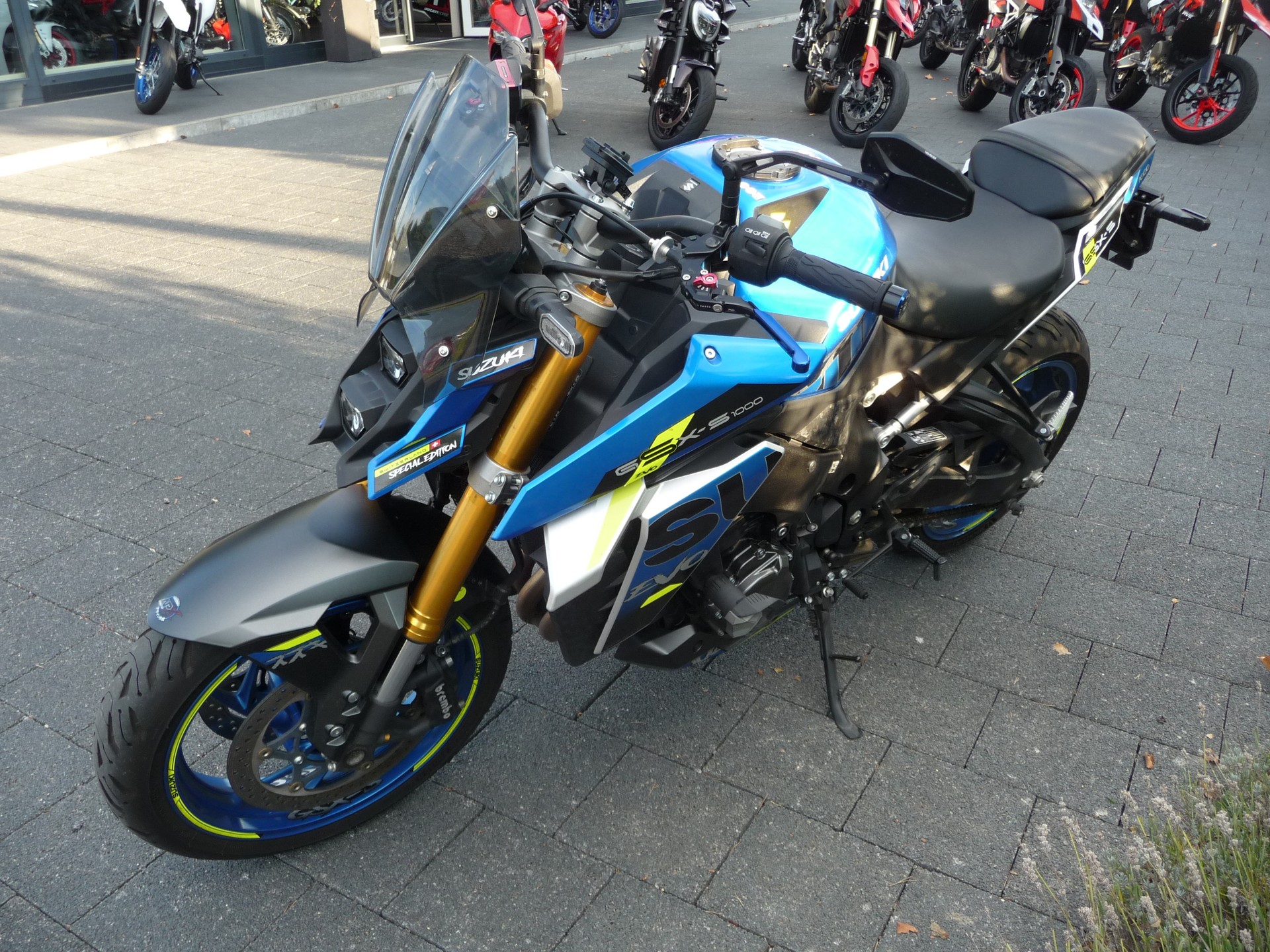 SUZUKI GSX-S 1000 EVO-image-2
