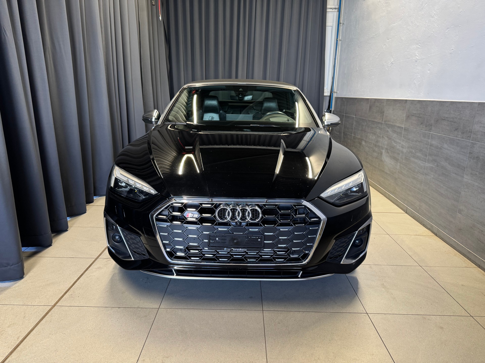 AUDI S5 Cabriolet 3.0 TFSI quattro tiptronic(29)(M)-showroom-element-1