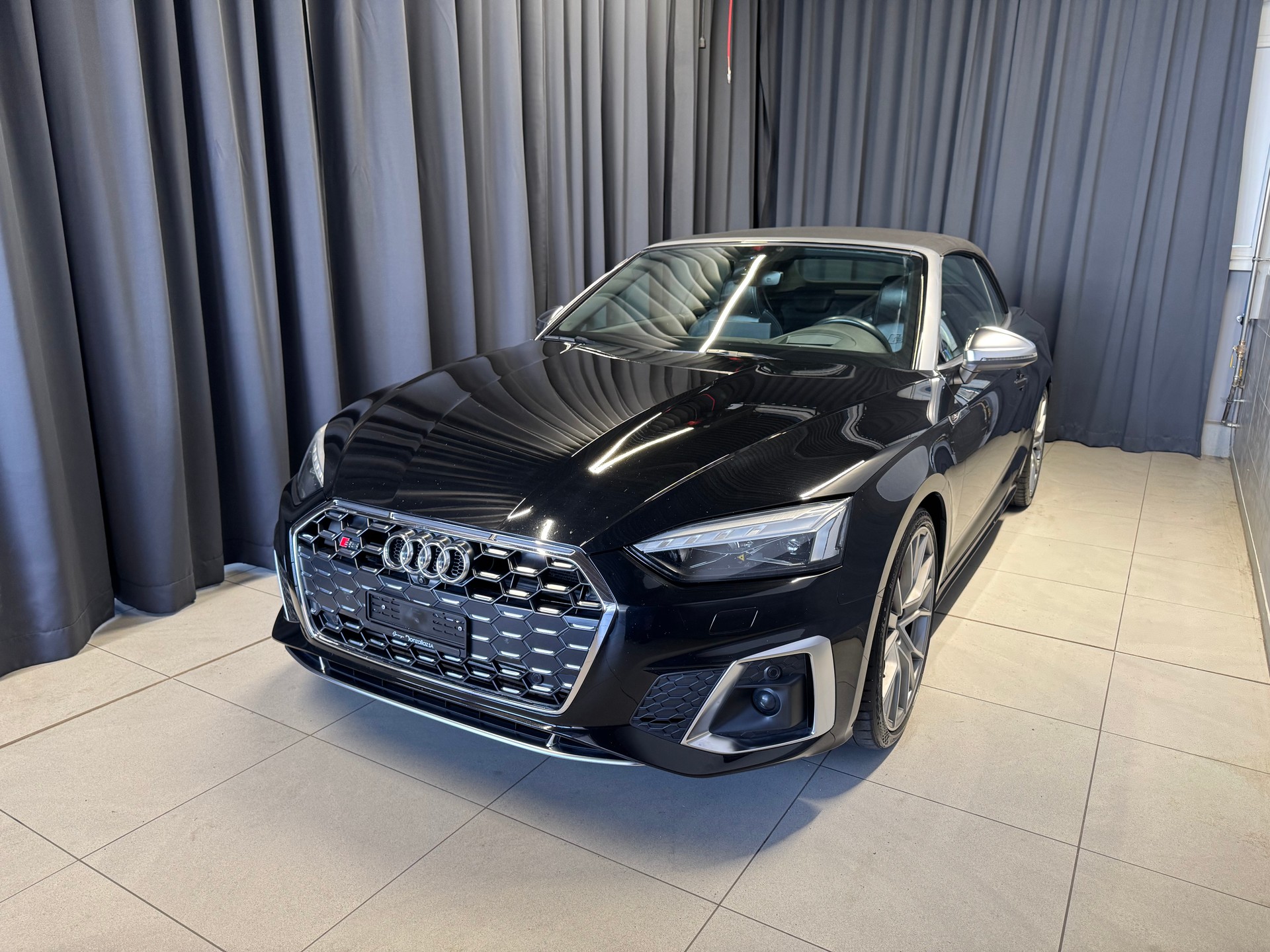 AUDI S5 Cabriolet 3.0 TFSI quattro tiptronic(29)(M)-showroom-element-2