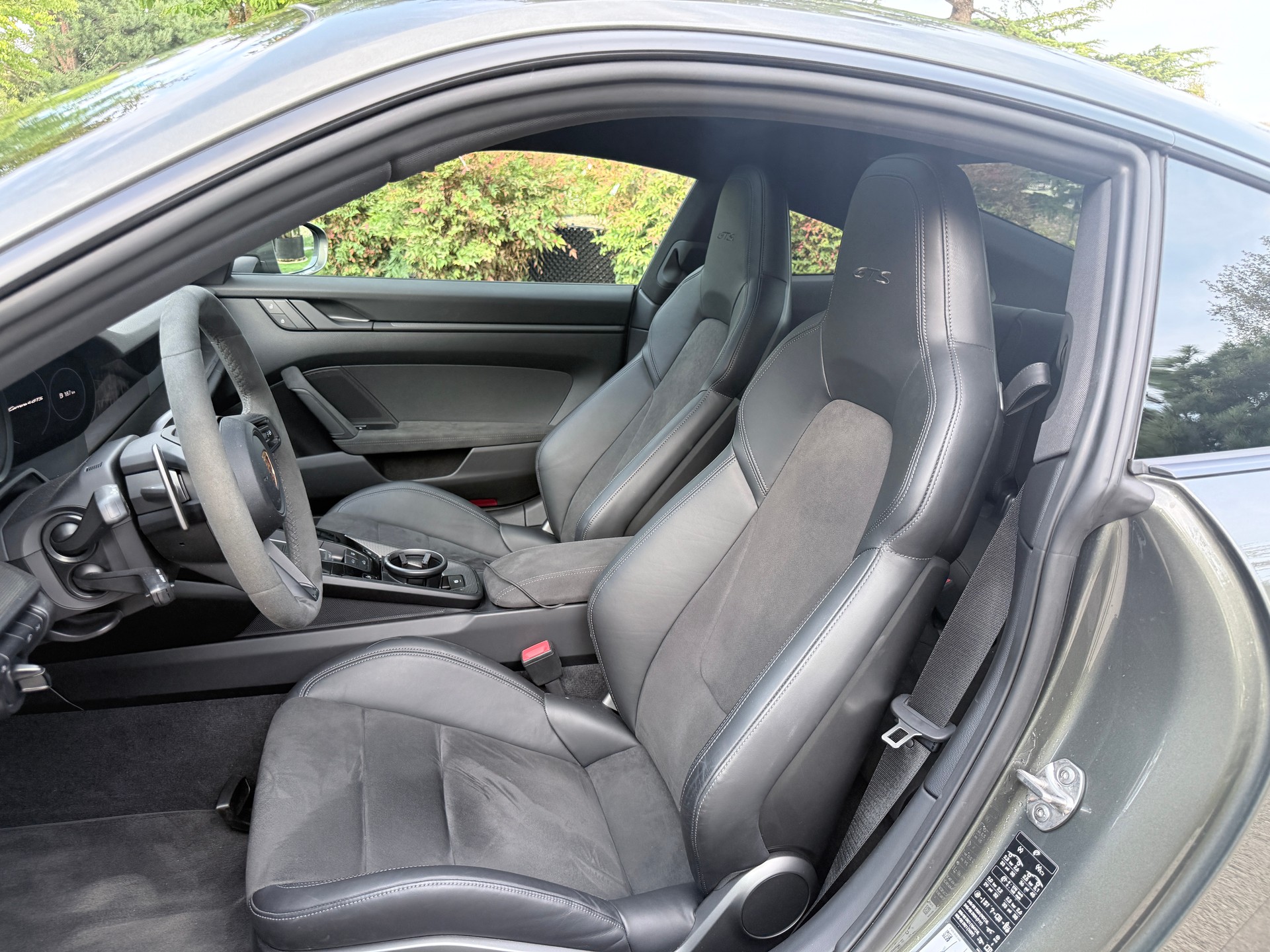 PORSCHE 911 Carrera 4 GTS PDK-image-8