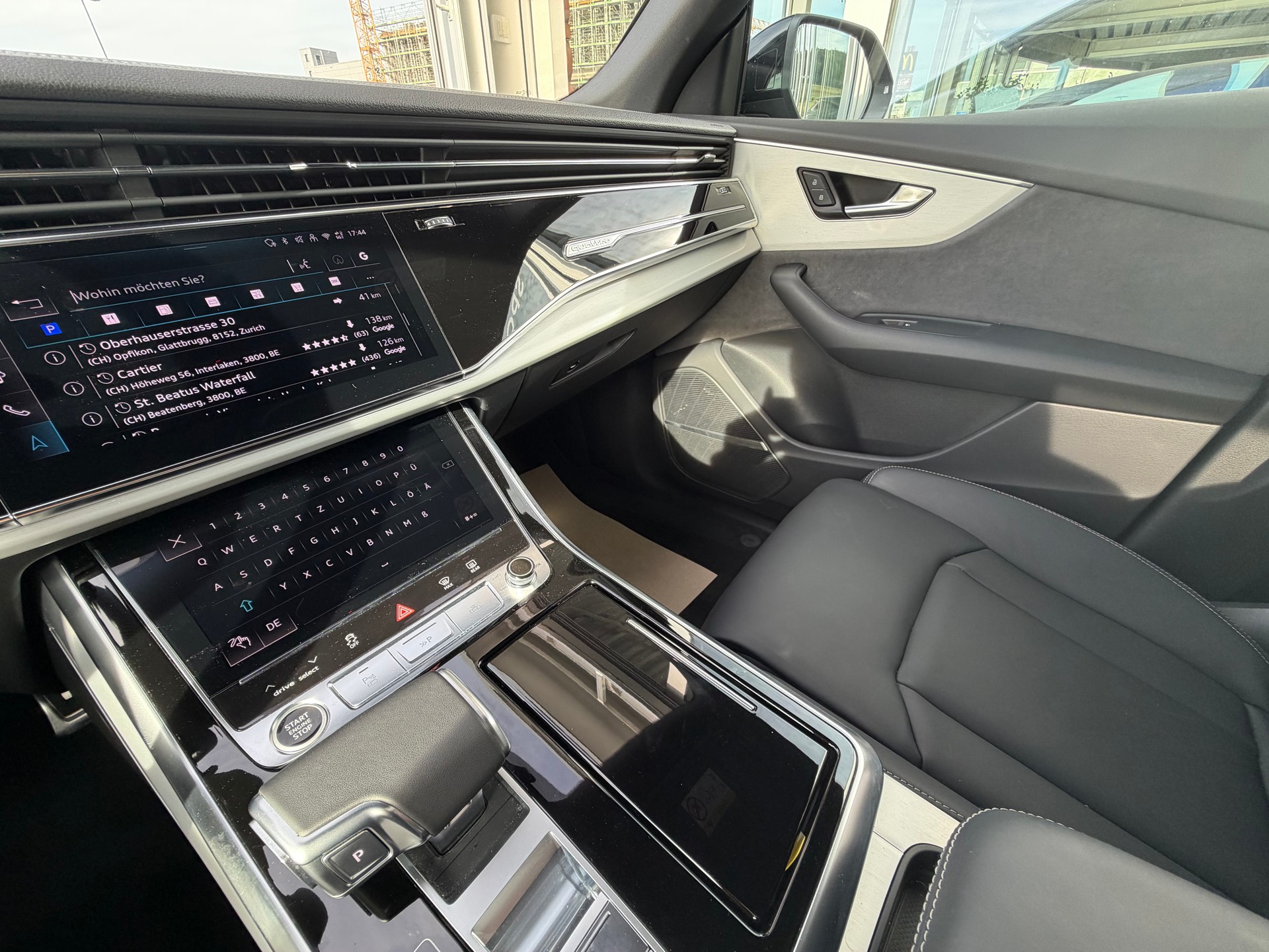 AUDI Q8 SUV 50TDI quattro 210 kW tiptronic *CH Auto - Gratis Service 10 Jahre*-image-29