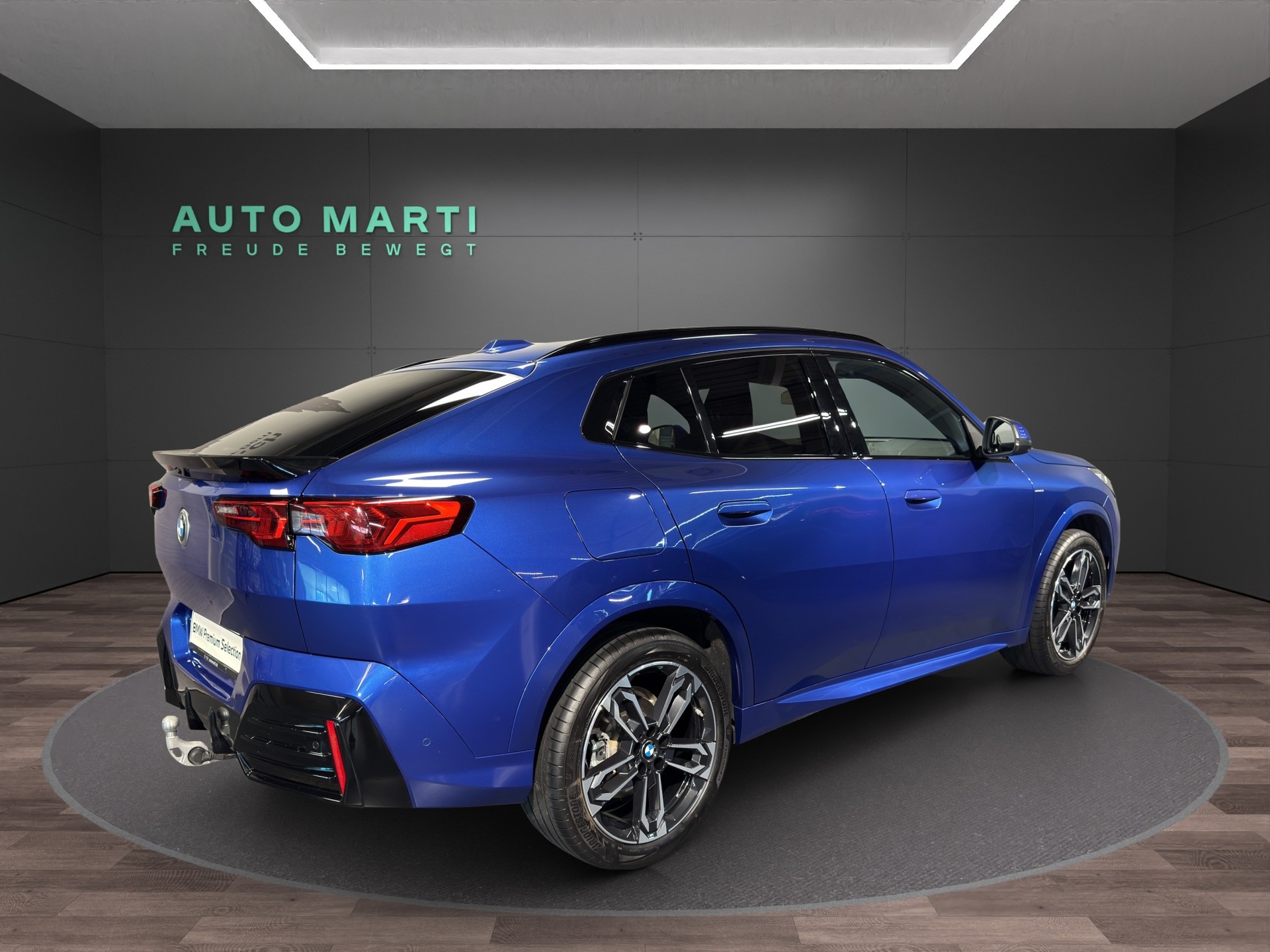 BMW X2 20i sDrive M Sport-showroom-element-3