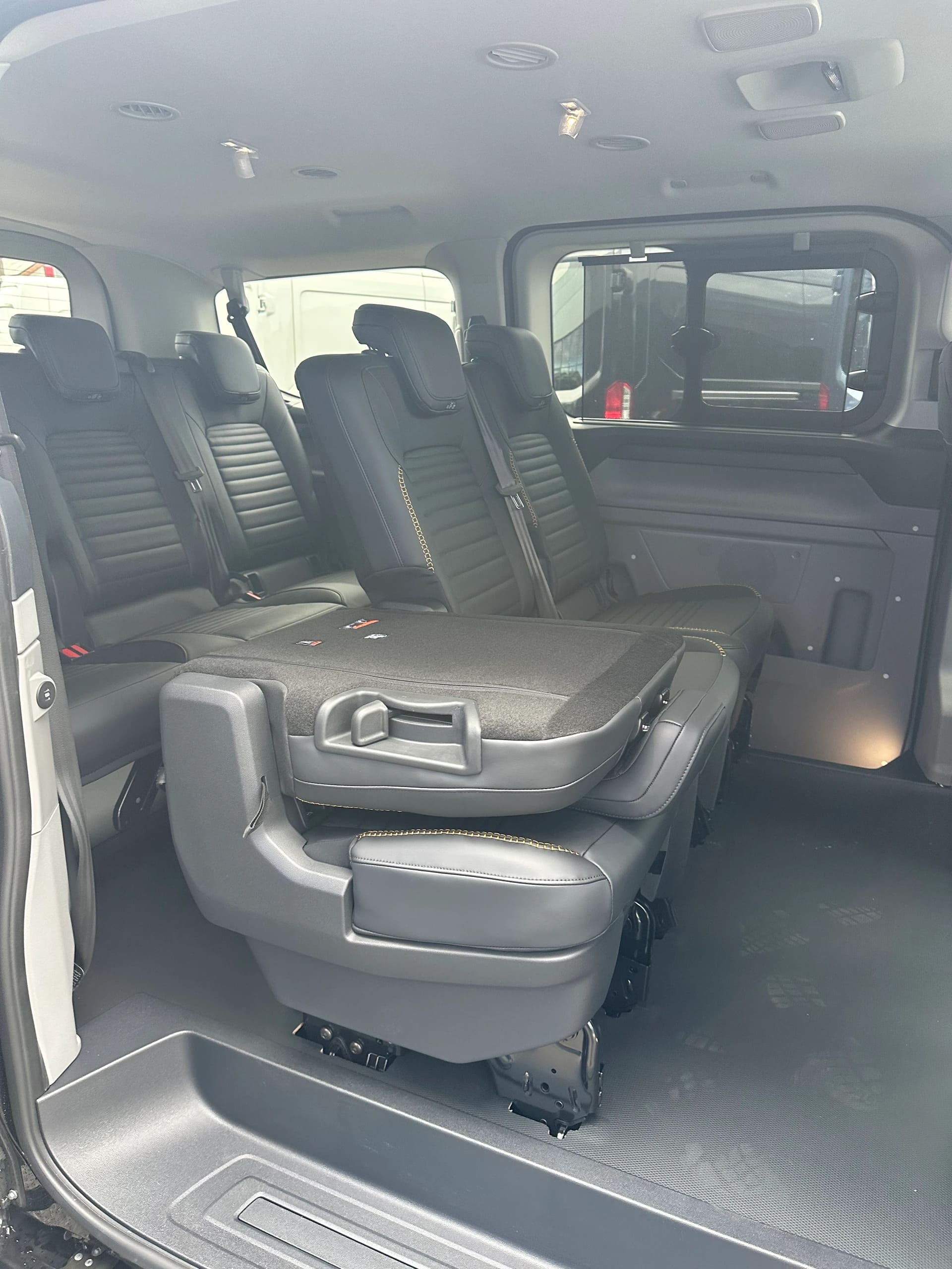 FORD Transit C combi 320 L1 2.0 Eco Trail 170CV 4x4 Aut.-image-15