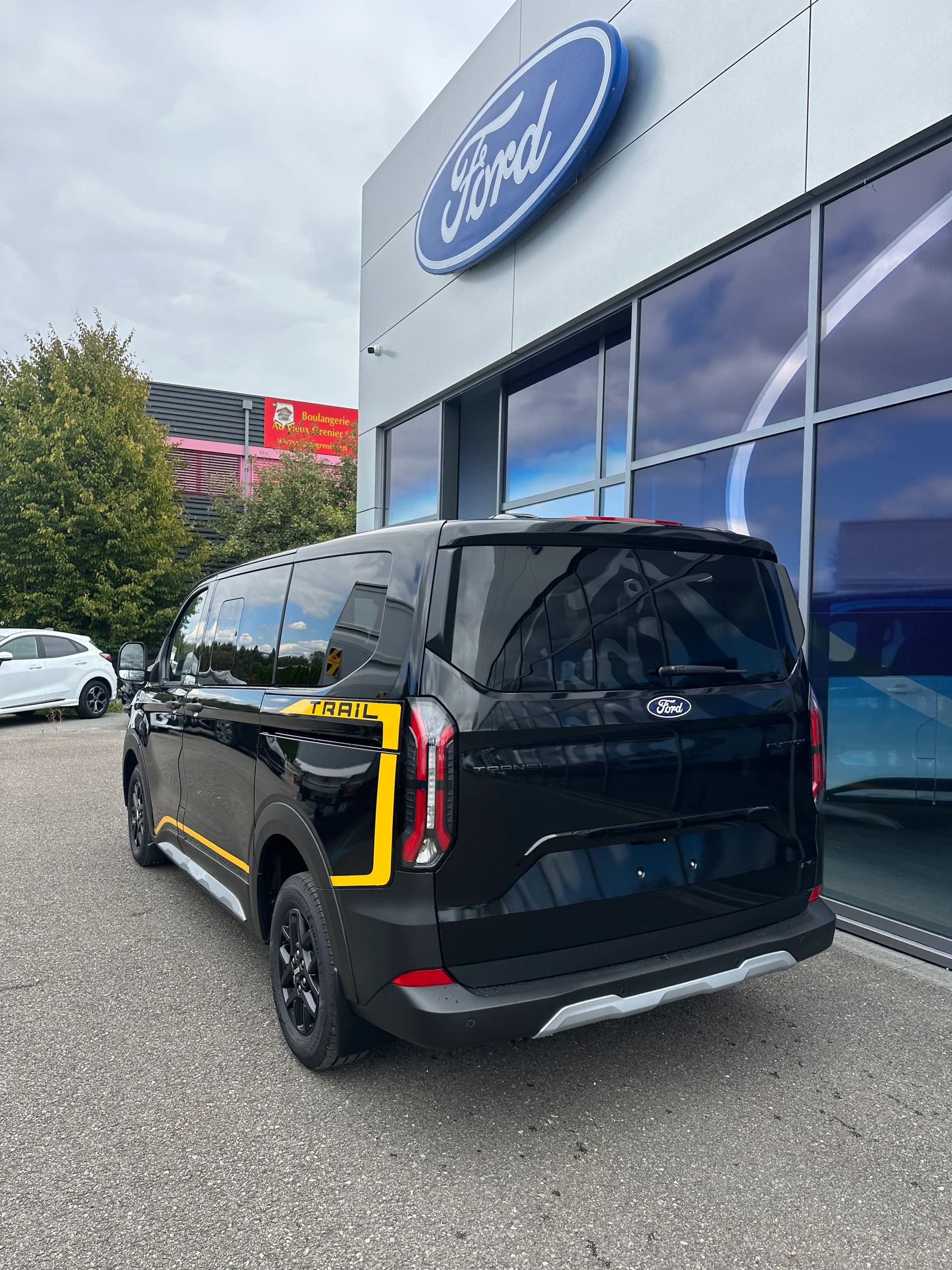 FORD Transit C combi 320 L1 2.0 Eco Trail 170CV 4x4 Aut.-image-3