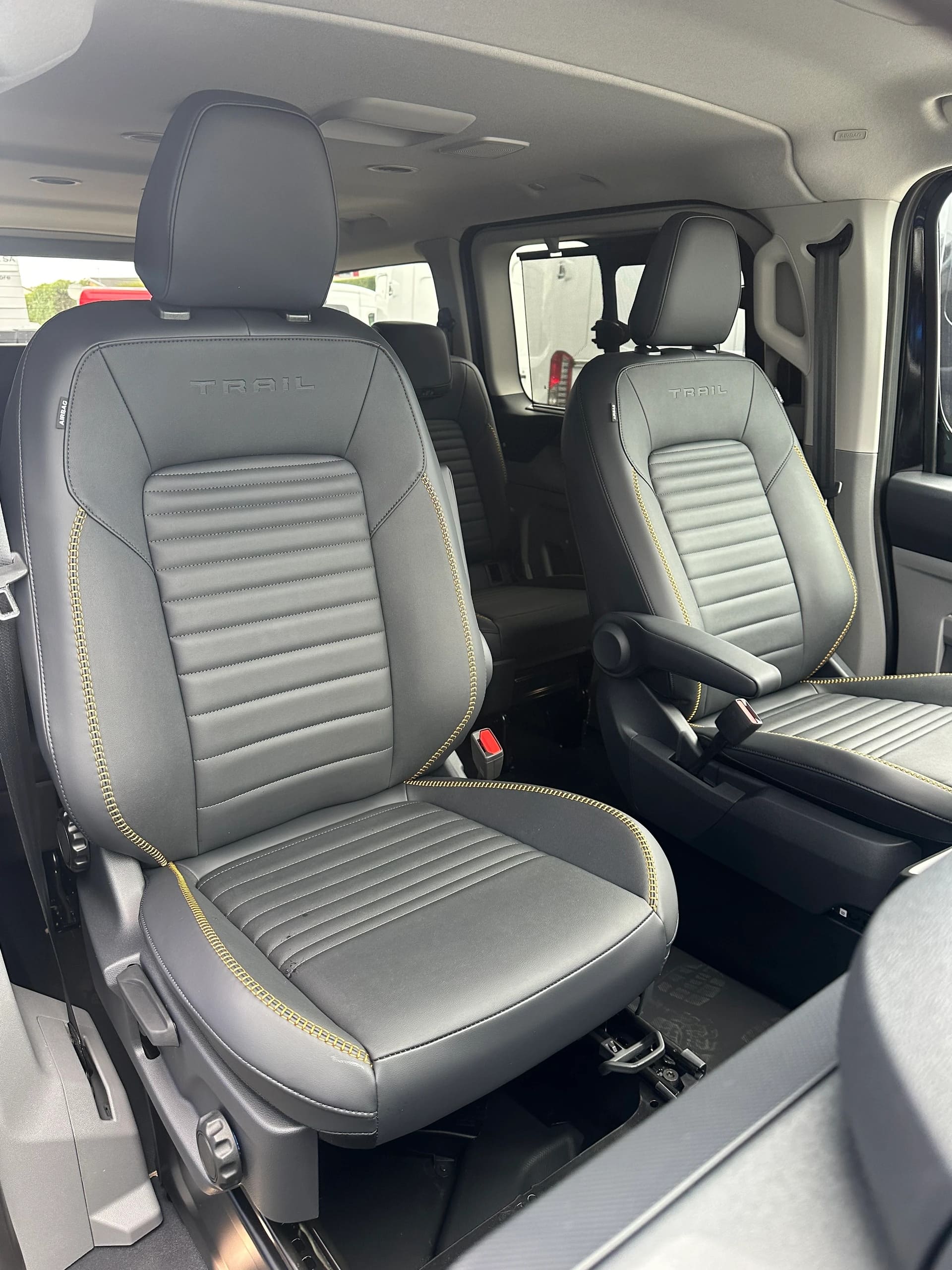 FORD Transit C combi 320 L1 2.0 Eco Trail 170CV 4x4 Aut.-image-14