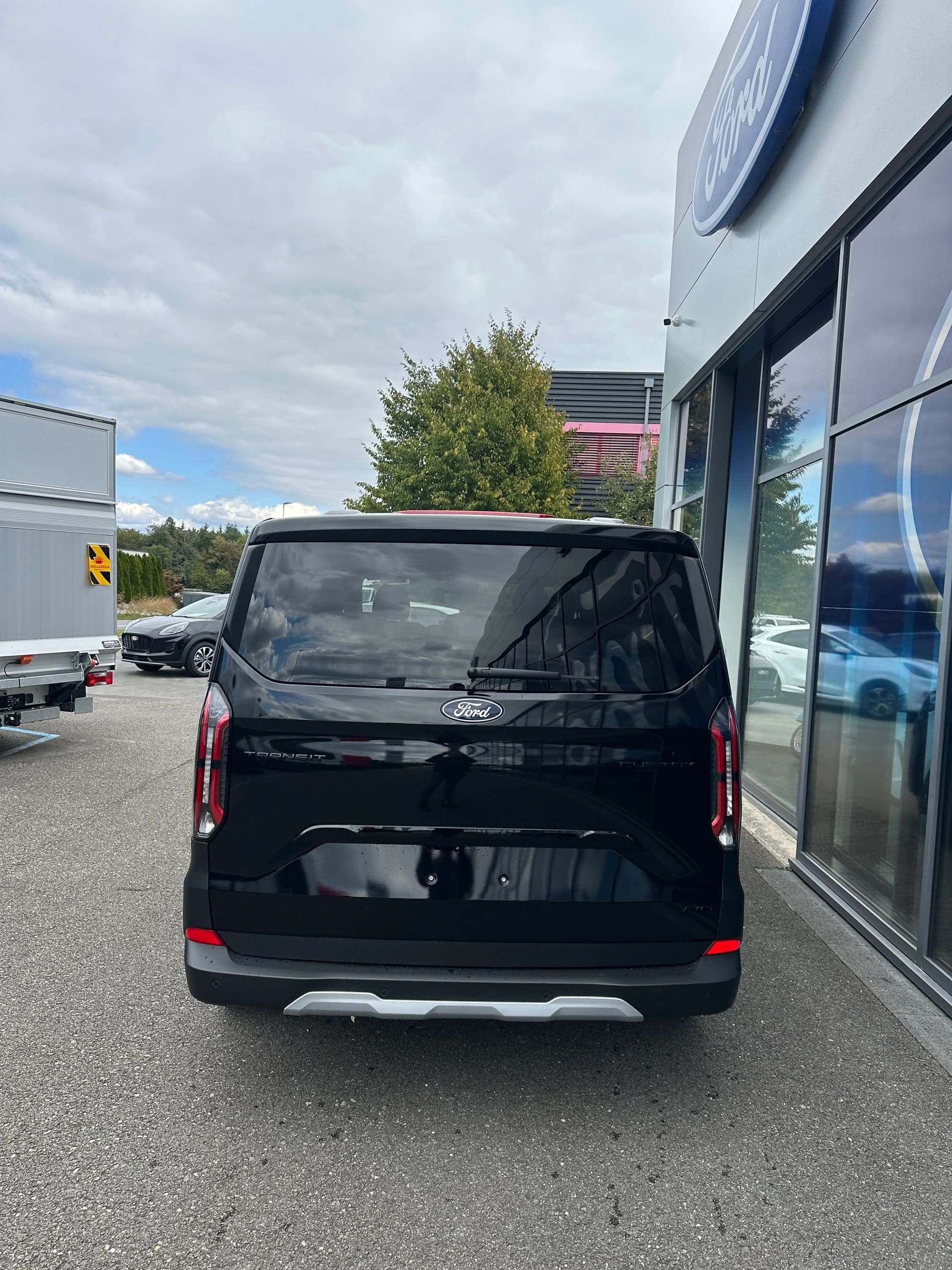 FORD Transit C combi 320 L1 2.0 Eco Trail 170CV 4x4 Aut.-image-4
