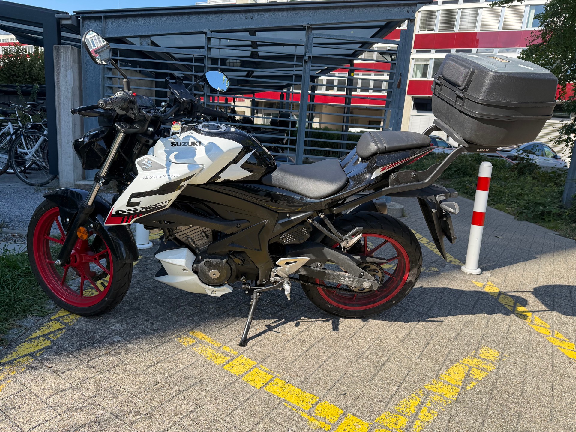 SUZUKI GSX-S 125-image-2