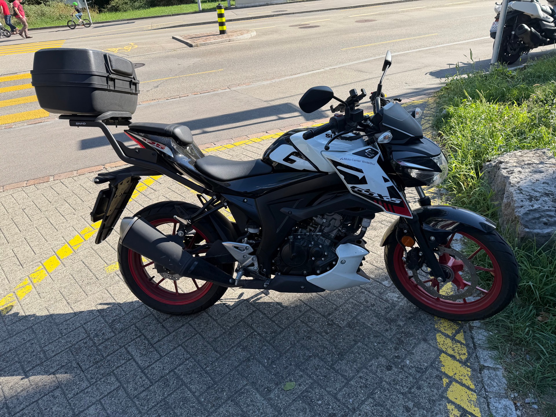 SUZUKI GSX-S 125-image-0