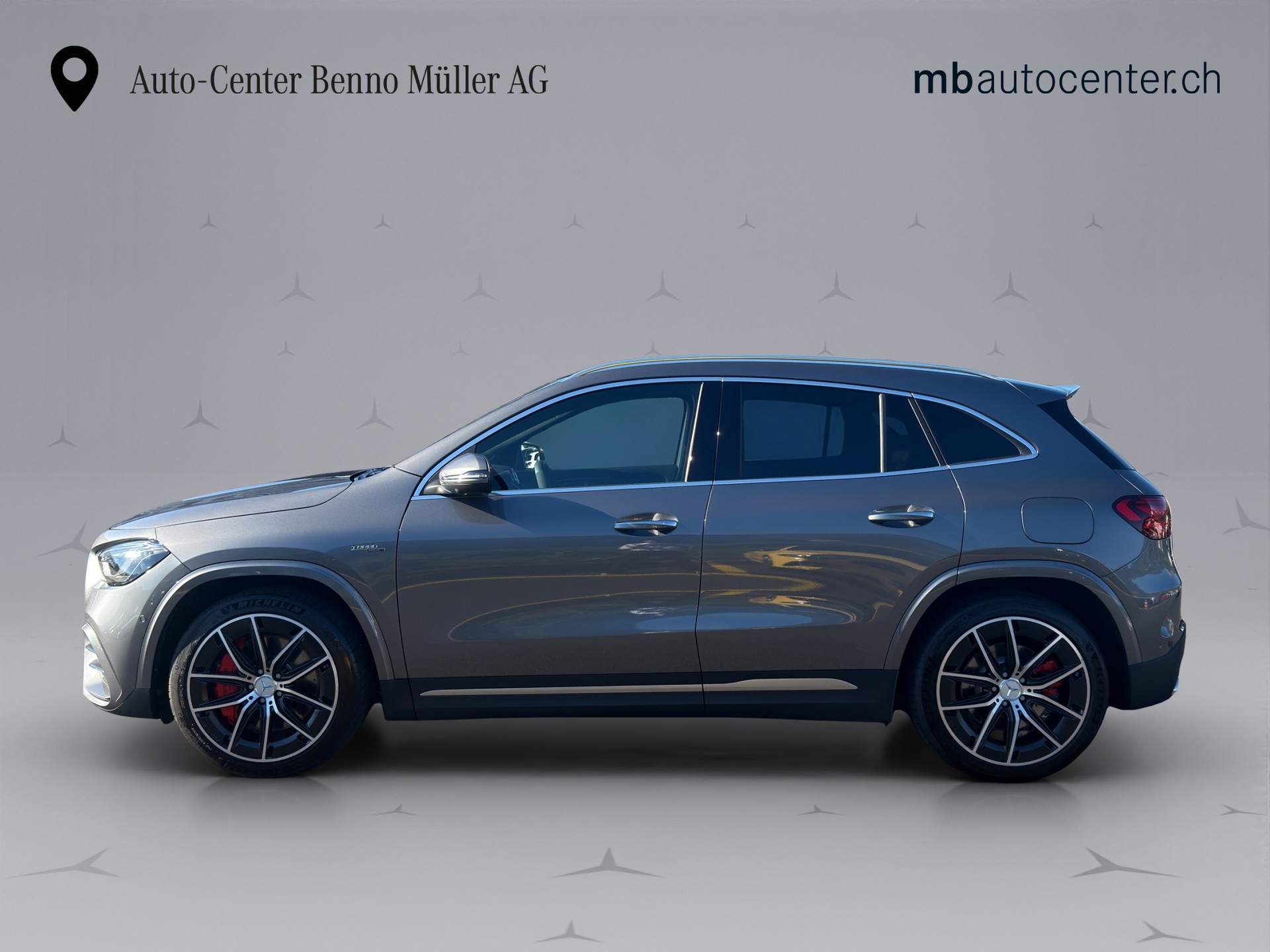 MERCEDES-BENZ GLA-Klasse H247 GLA 45 S AMG 4matic+-showroom-element-1