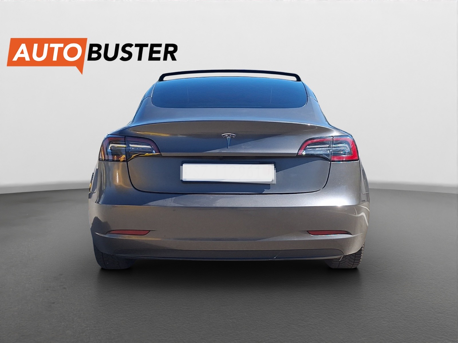 TESLA Model 3 Long Range Dual Motor AWD-showroom-element-3