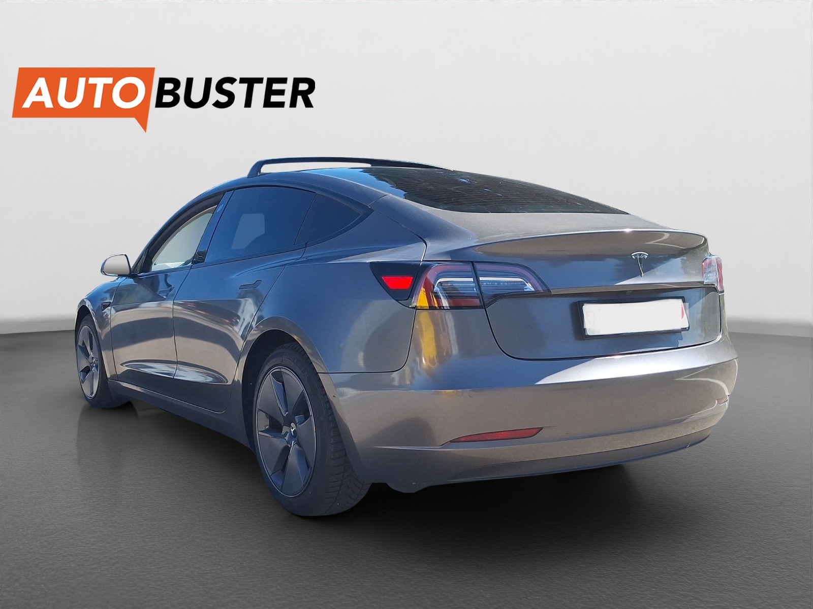 TESLA Model 3 Long Range Dual Motor AWD-showroom-element-2