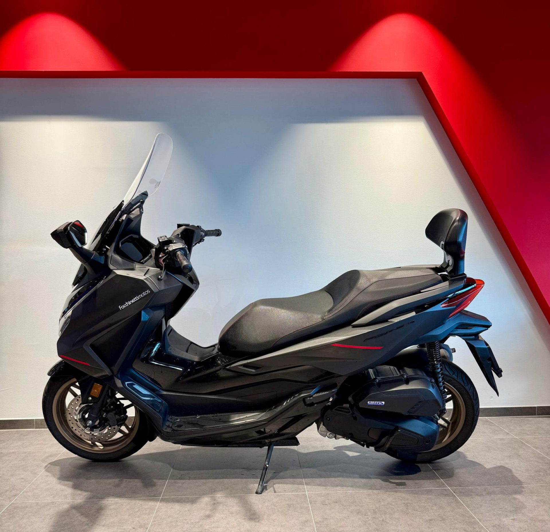 HONDA NSS 125 Forza Special Edition-image-2
