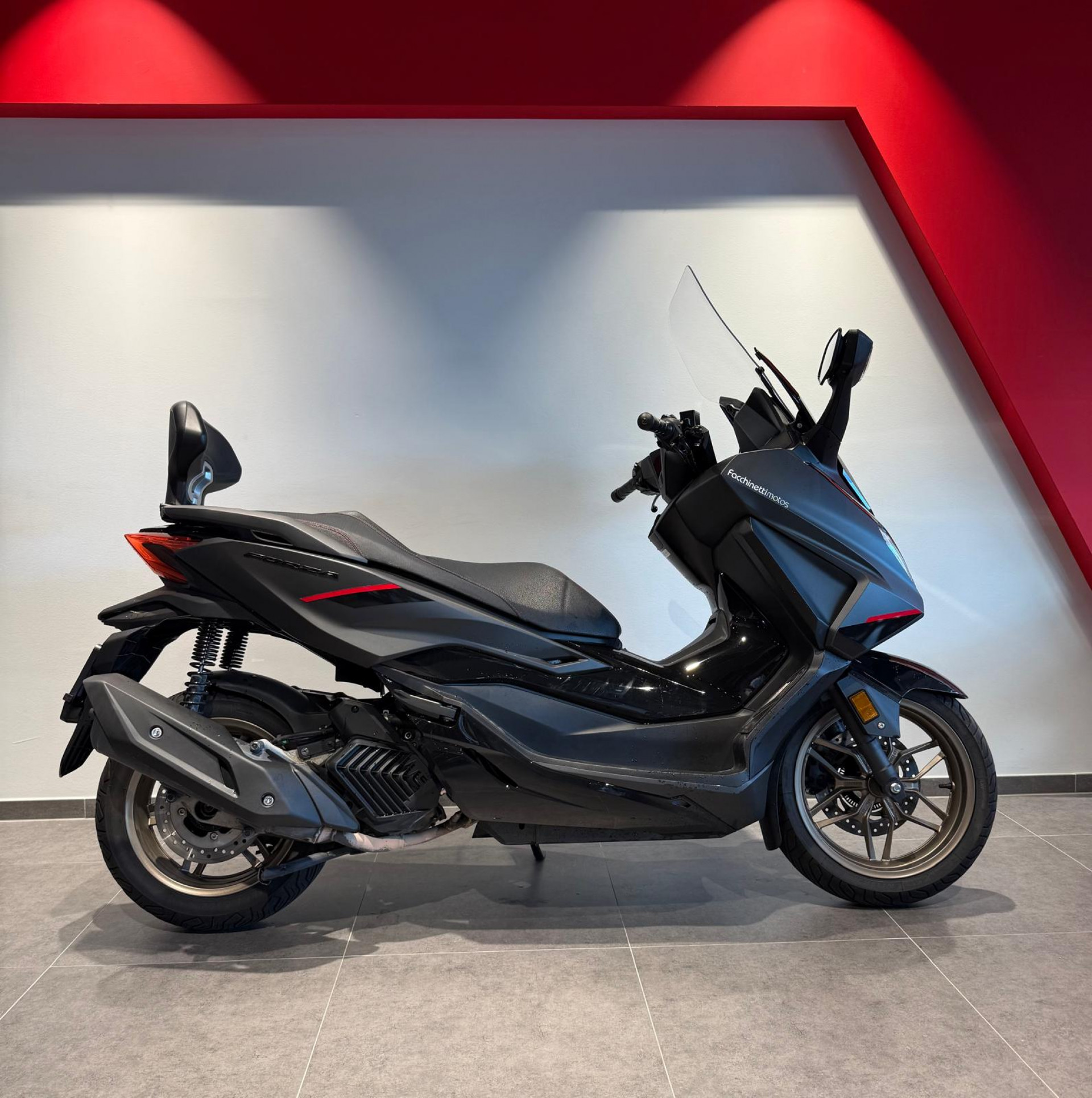 HONDA NSS 125 Forza Special Edition-image-1