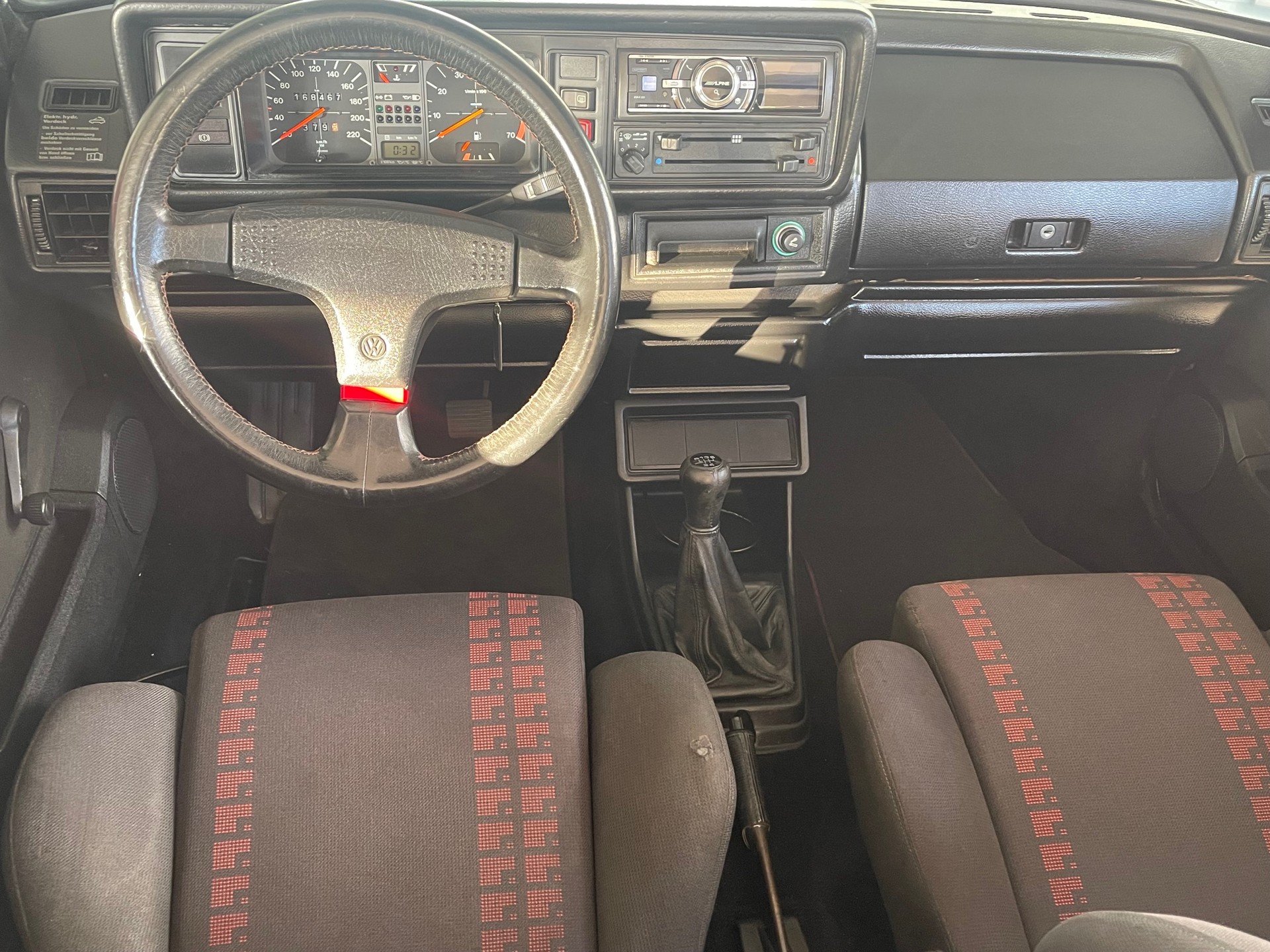 VW Golf Cabriolet 1800 Sport-Line OLDTIMER EINTRAG-image-14
