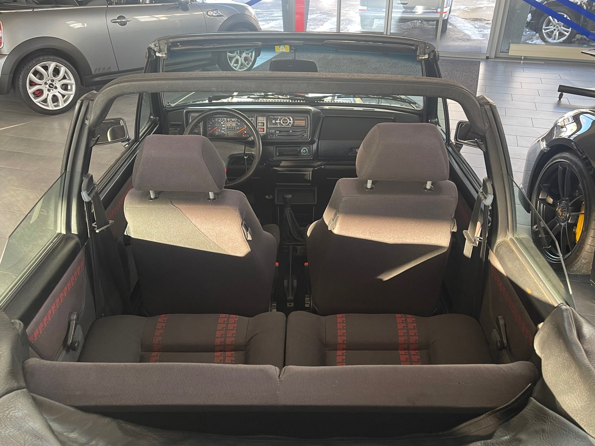 VW Golf Cabriolet 1800 Sport-Line OLDTIMER EINTRAG-image-10
