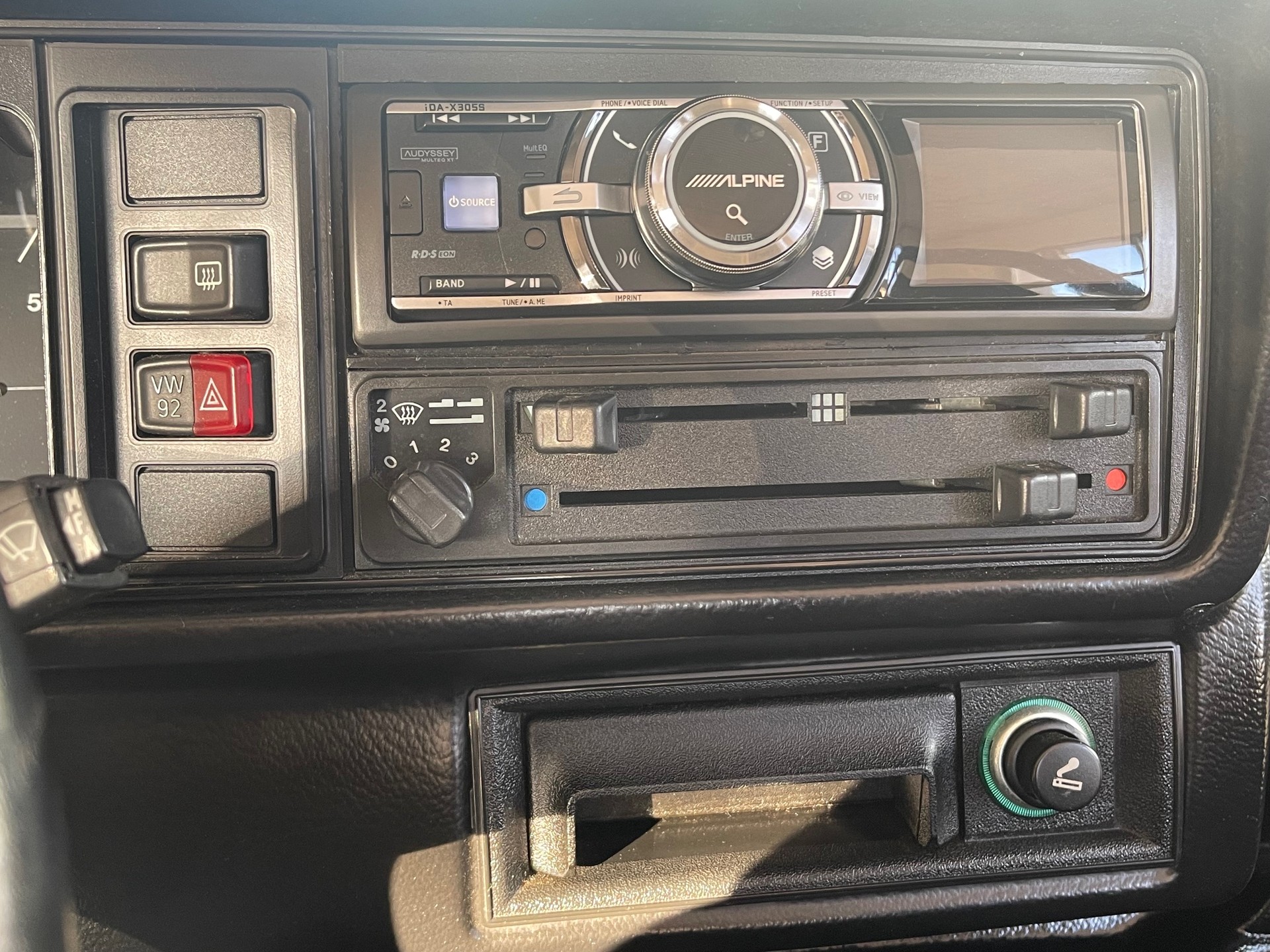 VW Golf Cabriolet 1800 Sport-Line OLDTIMER EINTRAG-image-17