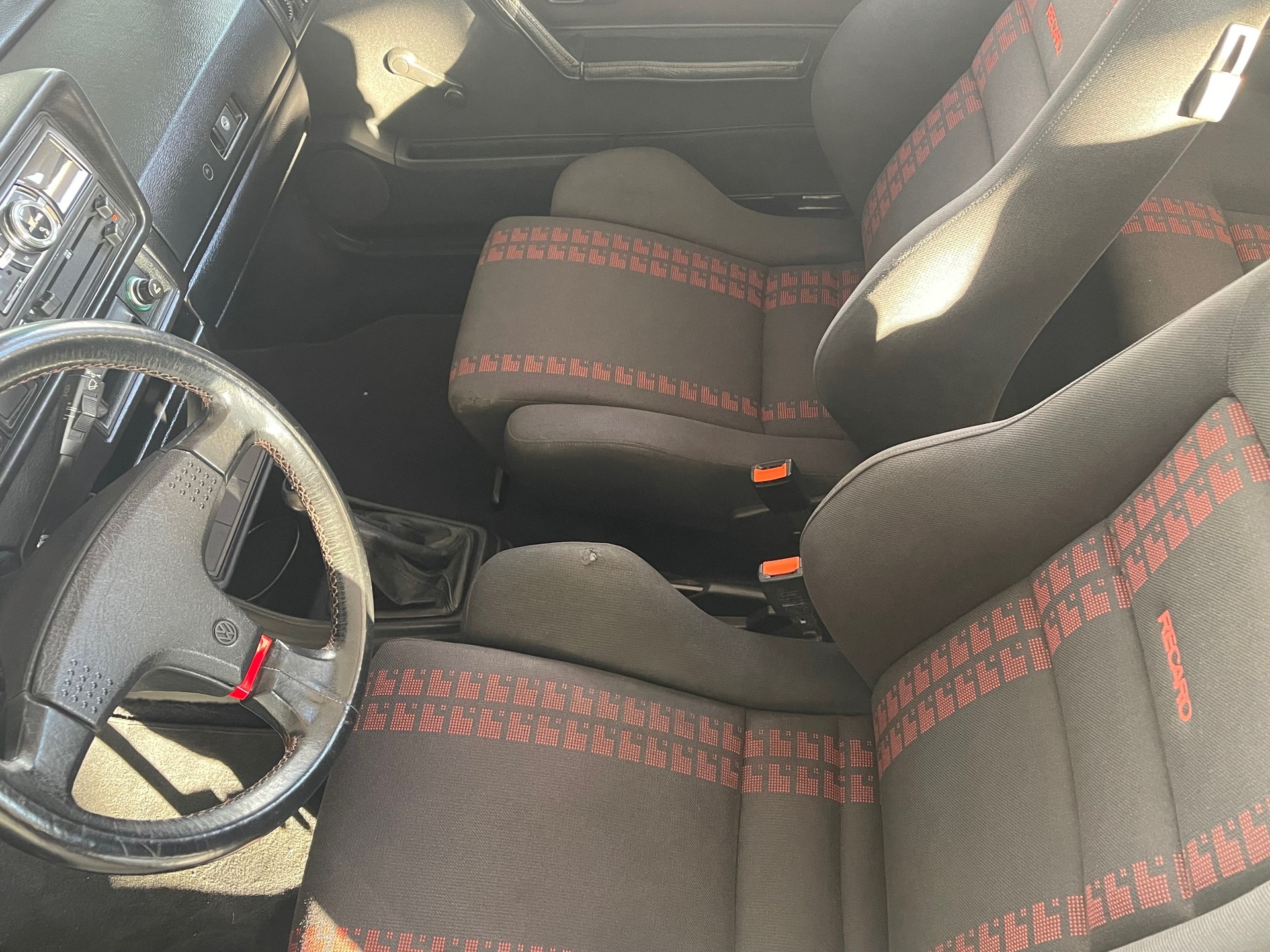 VW Golf Cabriolet 1800 Sport-Line OLDTIMER EINTRAG-image-11