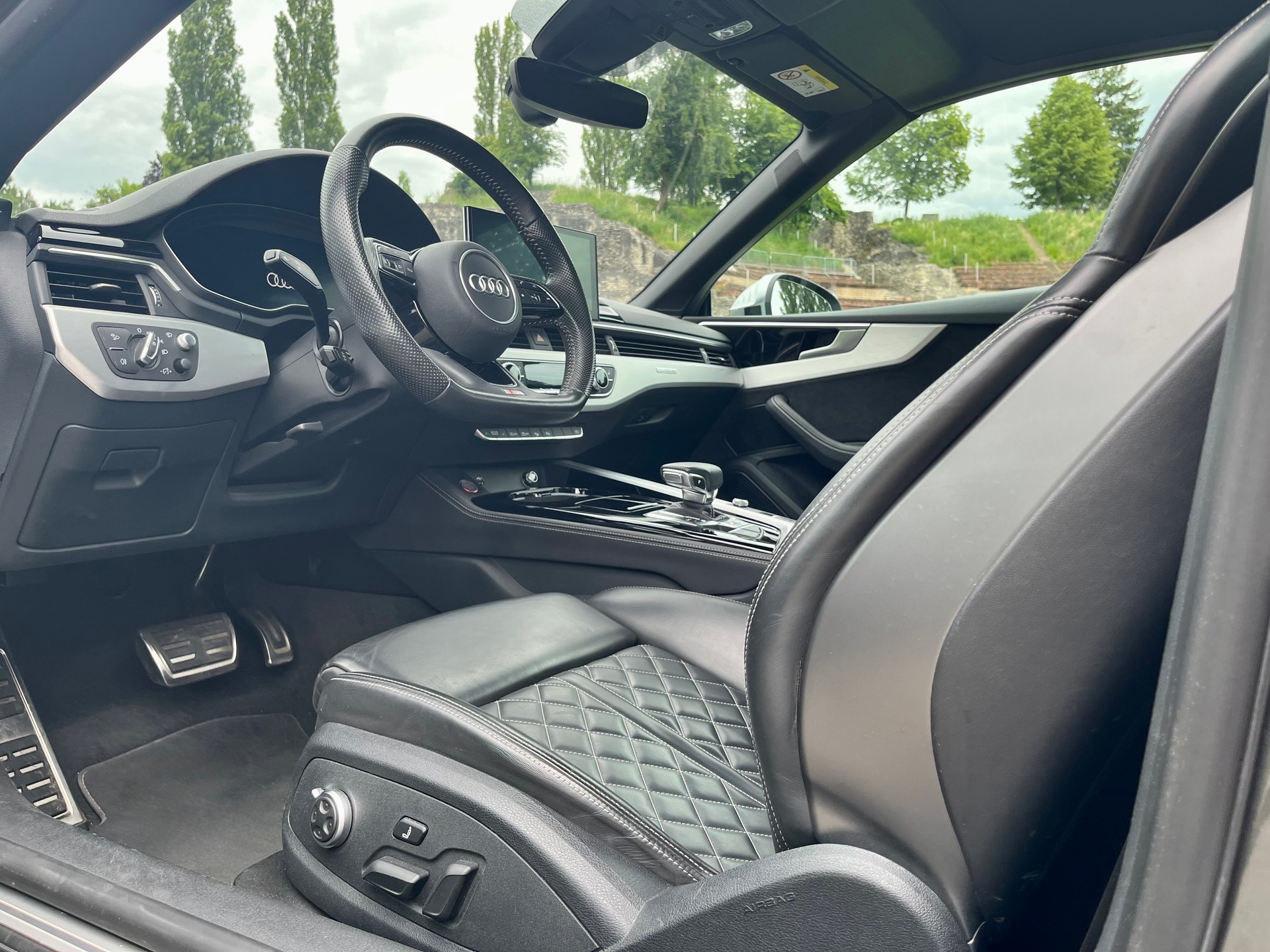 AUDI S5 Cabriolet 3.0 TFSI quattro tiptronic-image-10