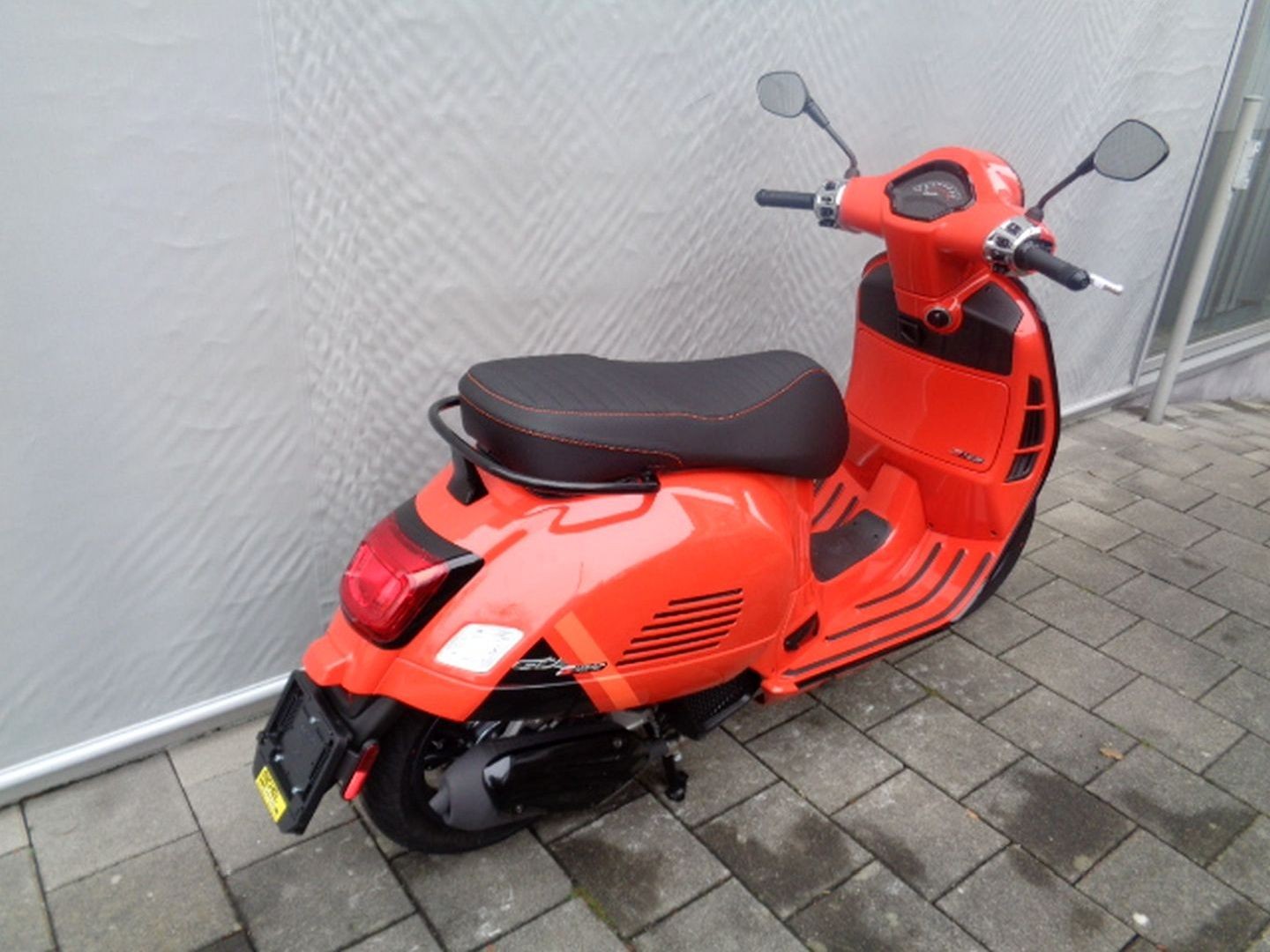 PIAGGIO VESPA GTS SUPER SPORT 125 RST-image-5