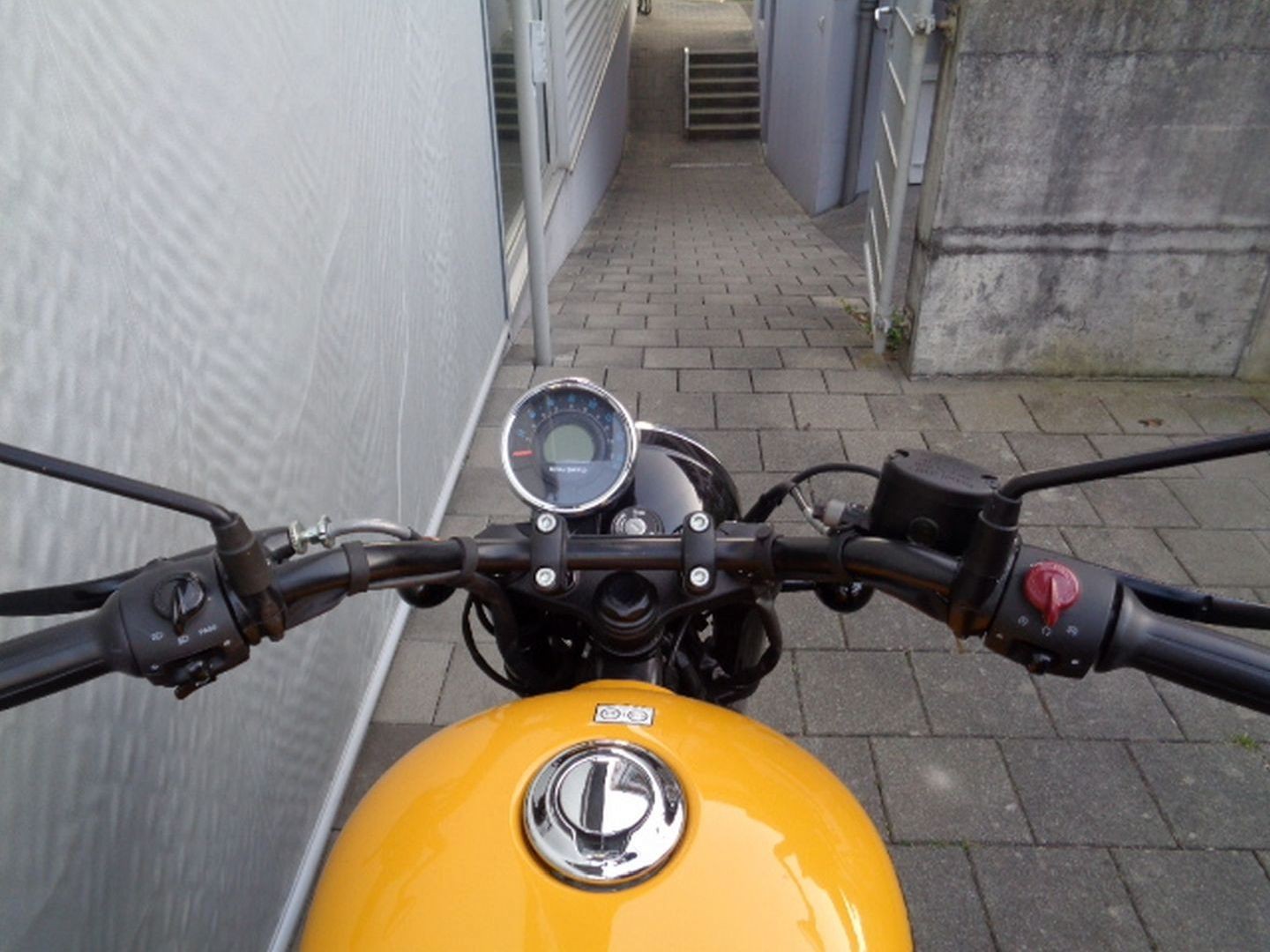 ROYAL ENFIELD METEOR FIREBALL 350 E5-image-7